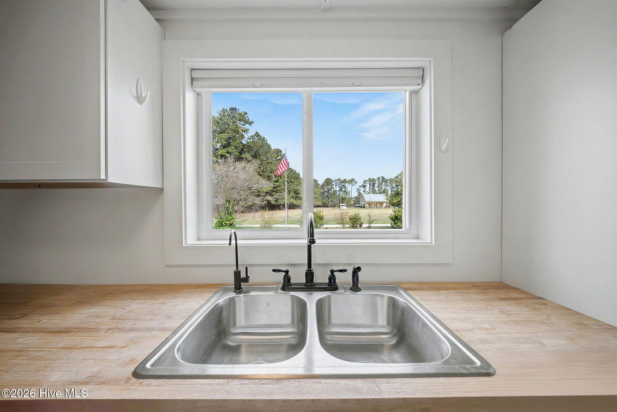 100564194 | Photo 64