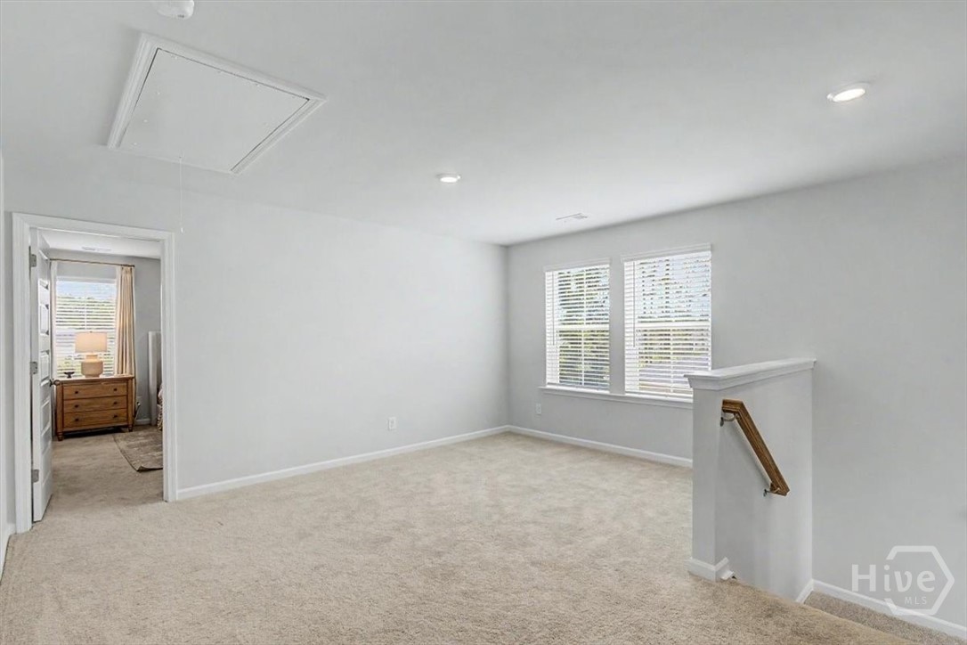 Flex space/ office at the top of the stairs