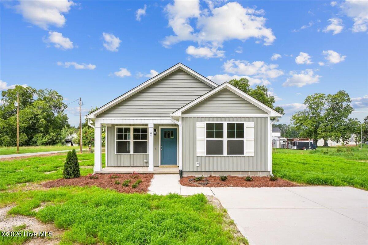 1st image of 104 Lee St, Roseboro, NC 28382 | MLS# 100595321