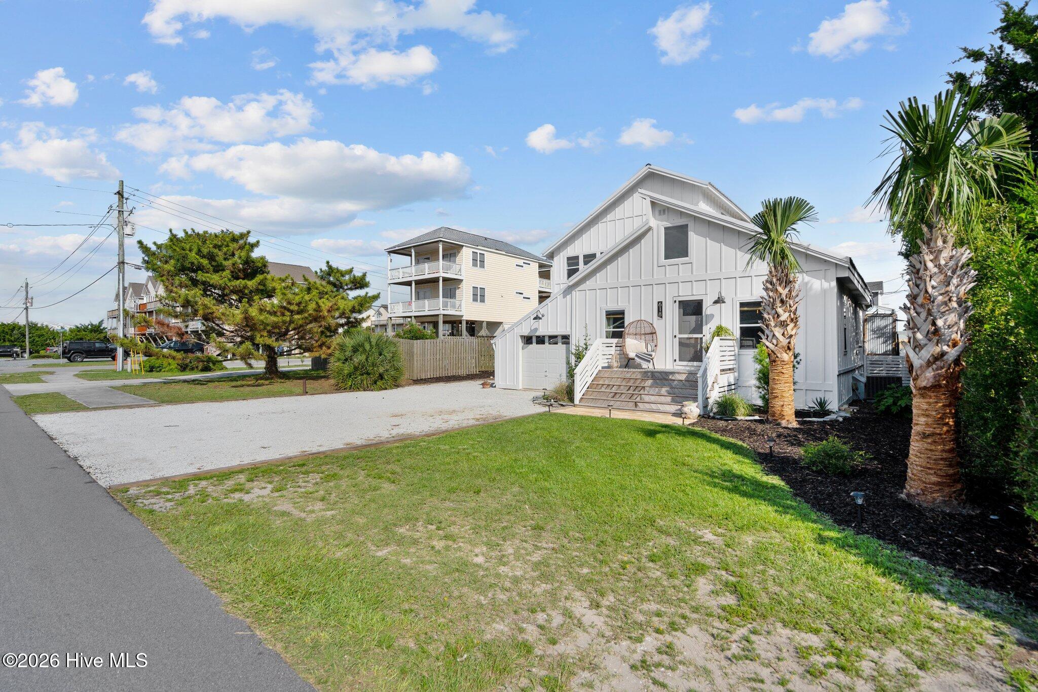 100560357 | Photo 82