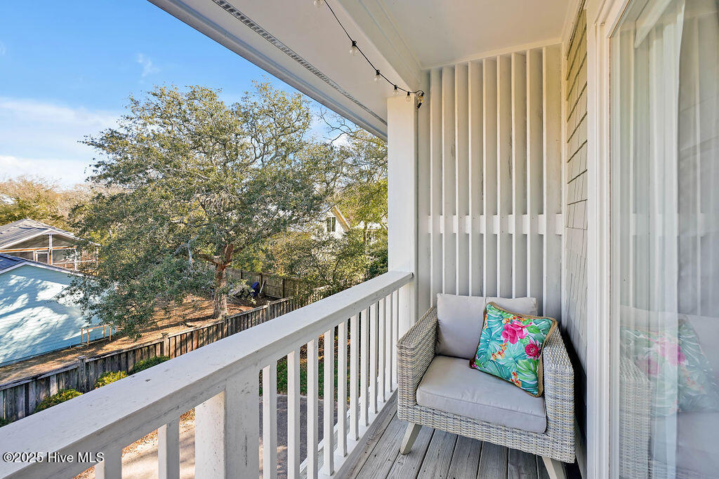 100529872 | Photo 27