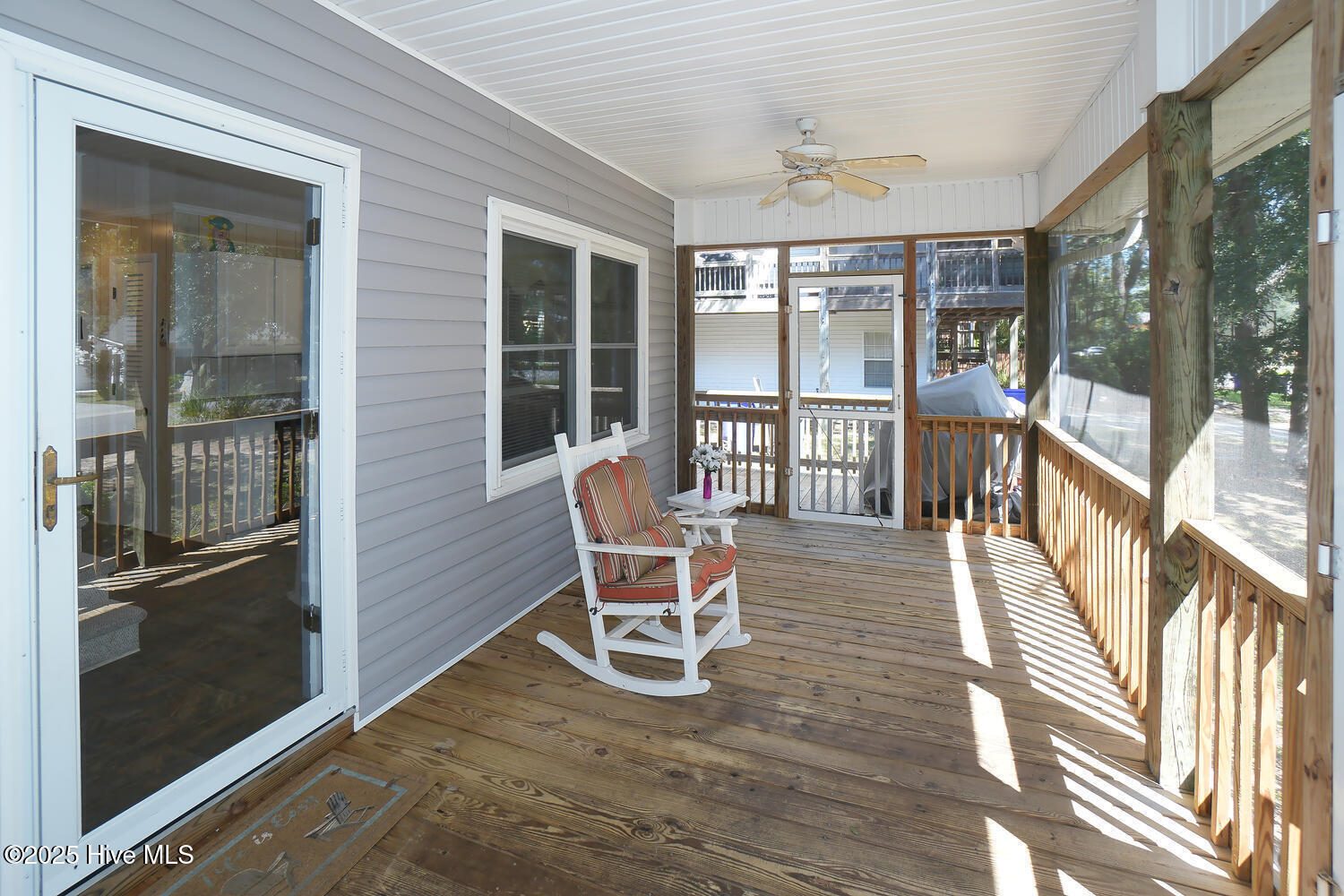 100528234 | Photo 19