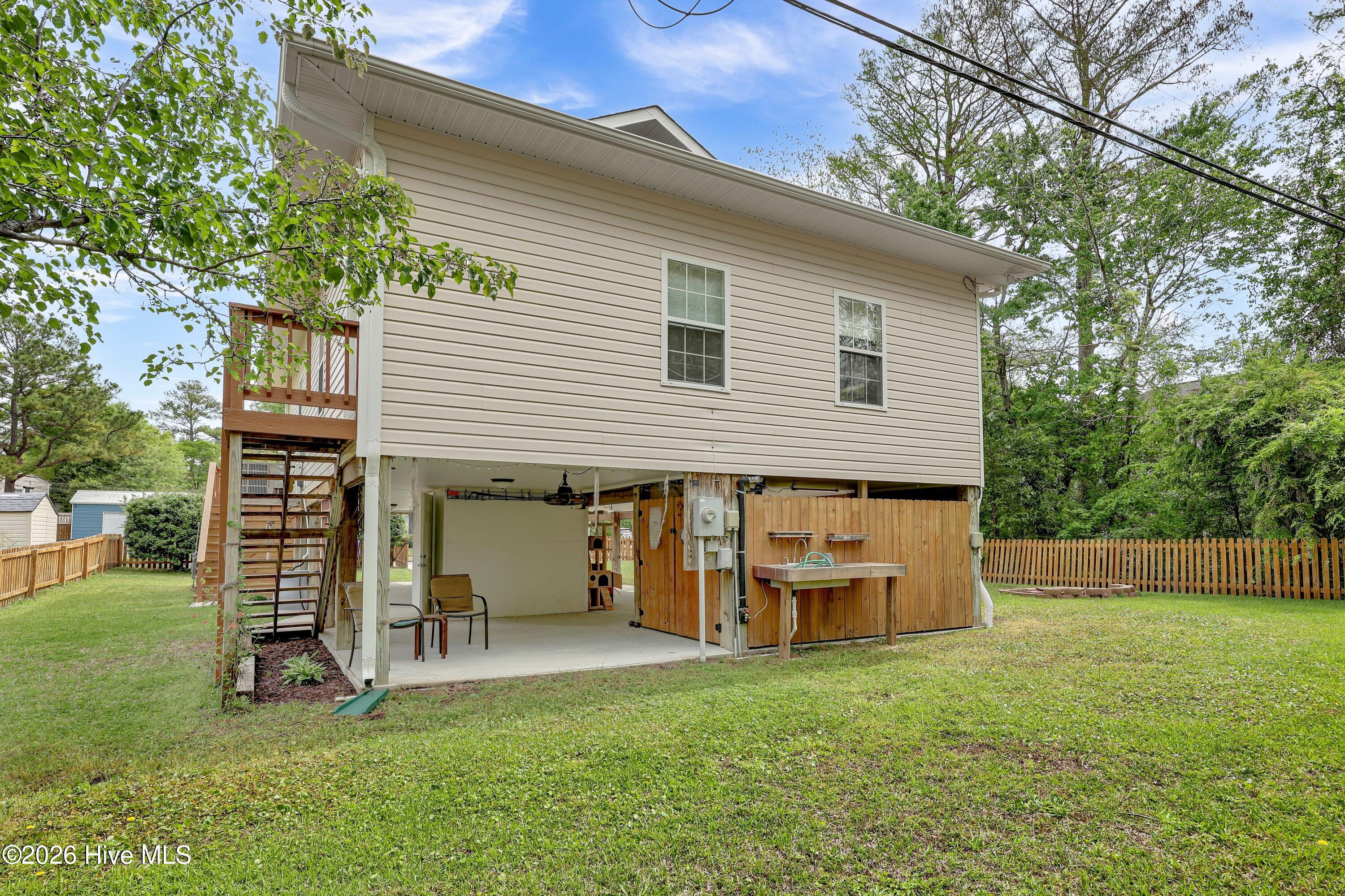 100564769 | Photo 27