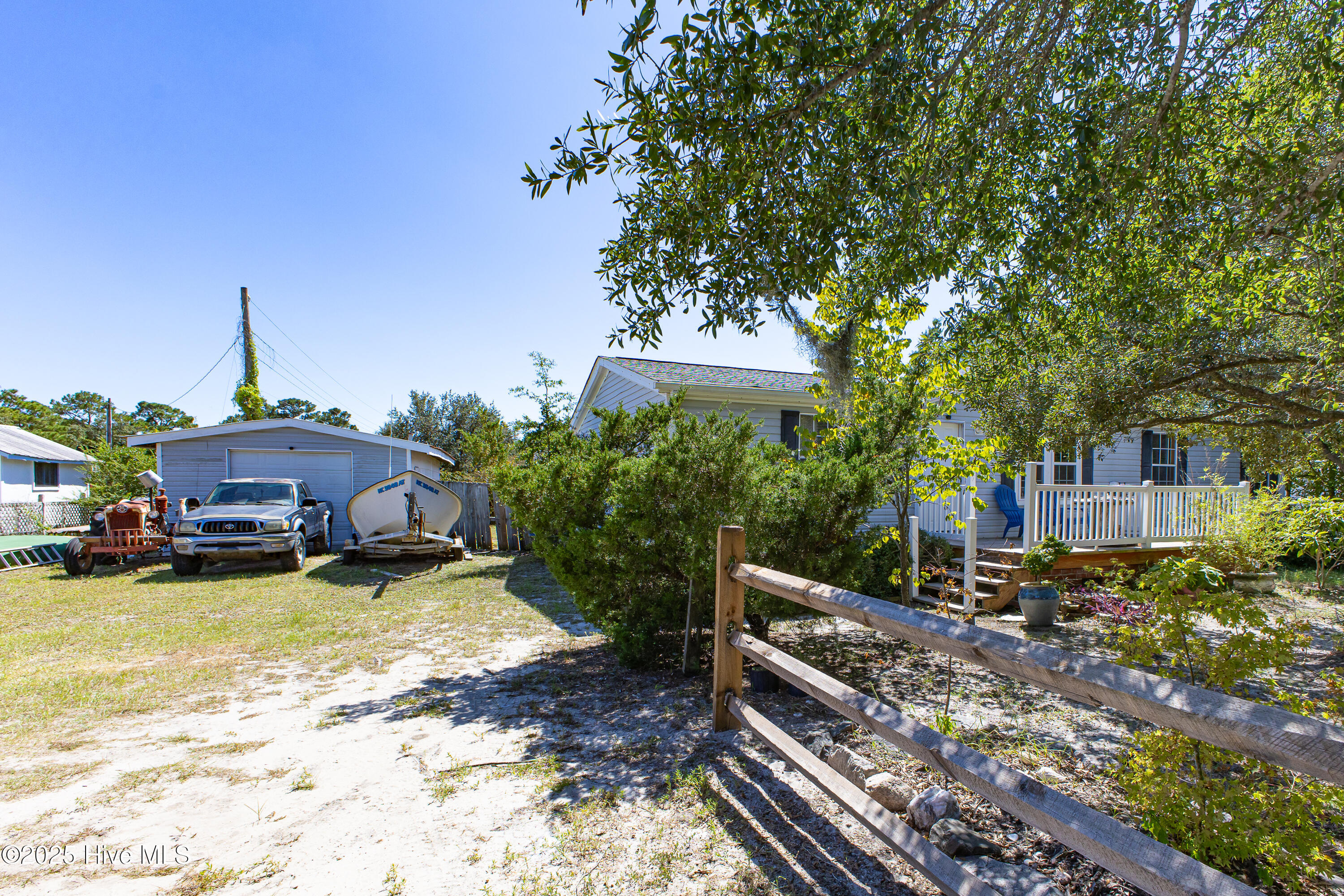 100528928 | Photo 29