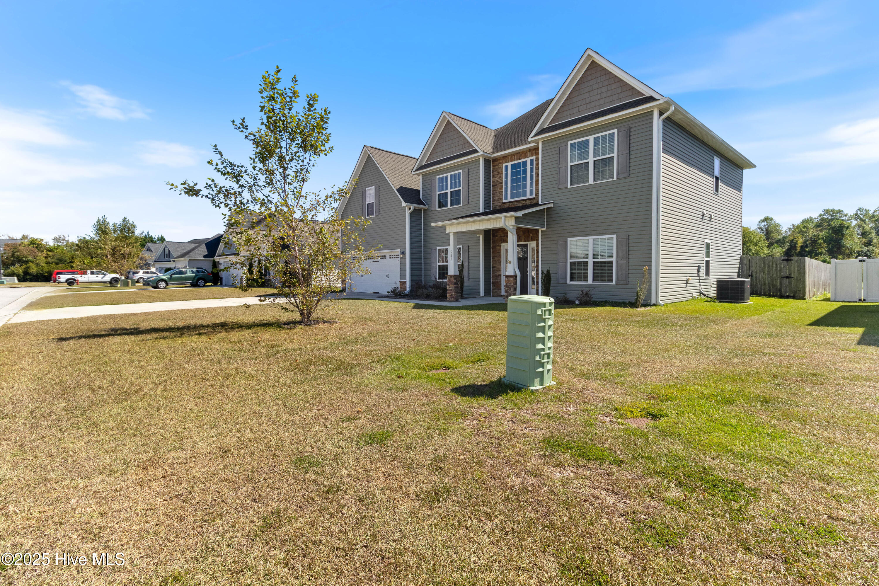 100528523 | Photo 54