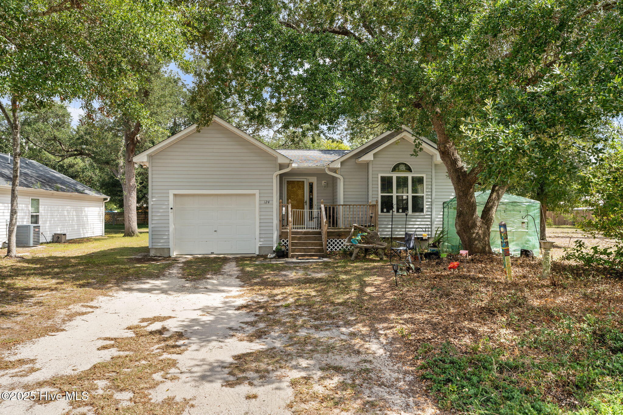 100531343 | Photo 31