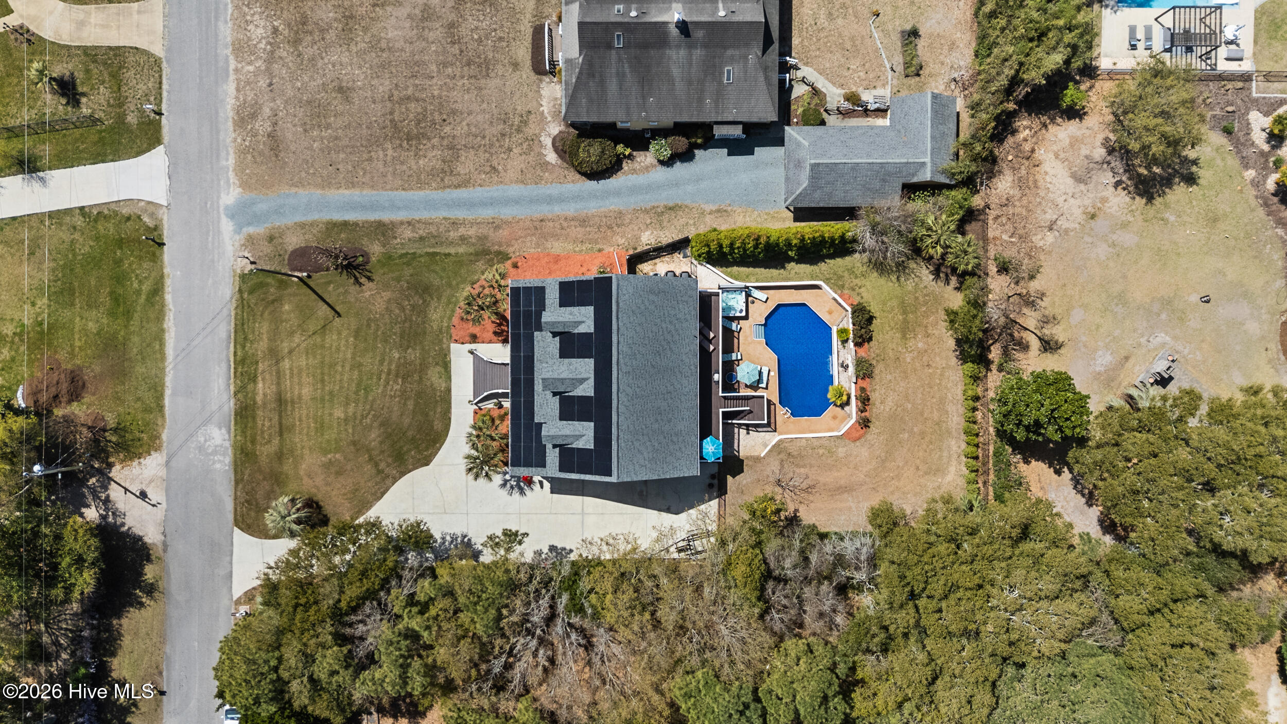 100567542 | Photo 81