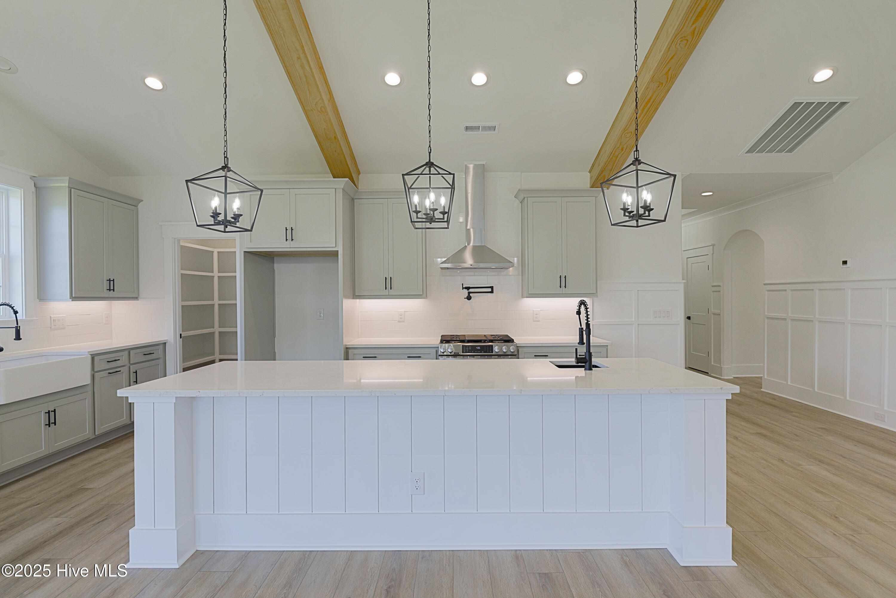 100541947 | Photo 21