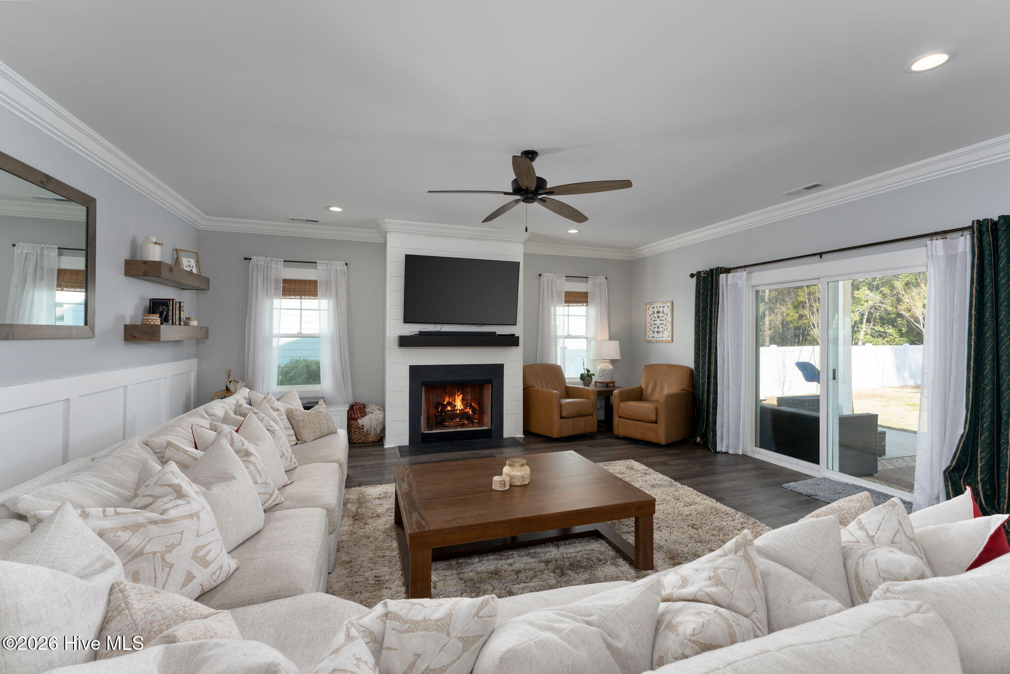 100555152 | Photo 19