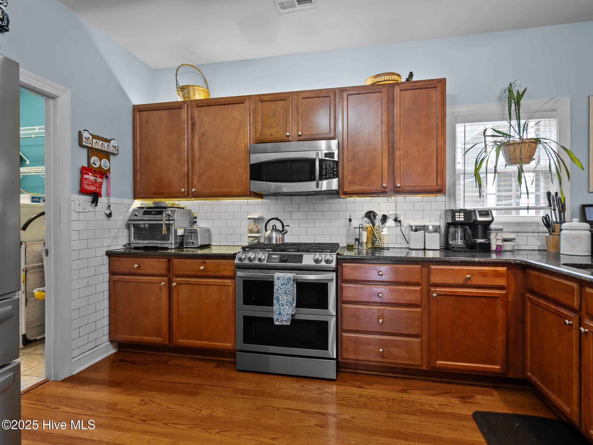 211 Brook Crossing Road, Swansboro, NC 28584 – photo 24: 36-web-or-mls-P6104594