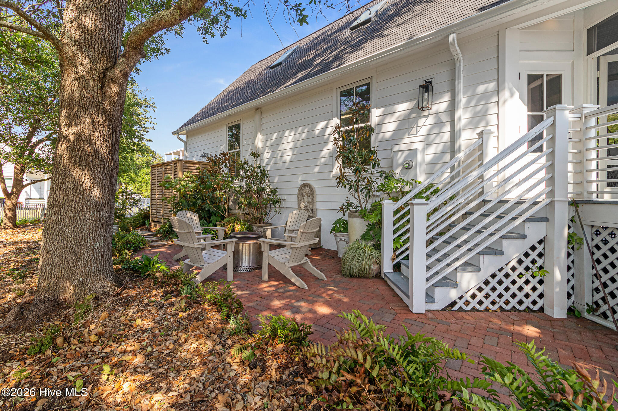 102 & 113 Front Street,Beaufort