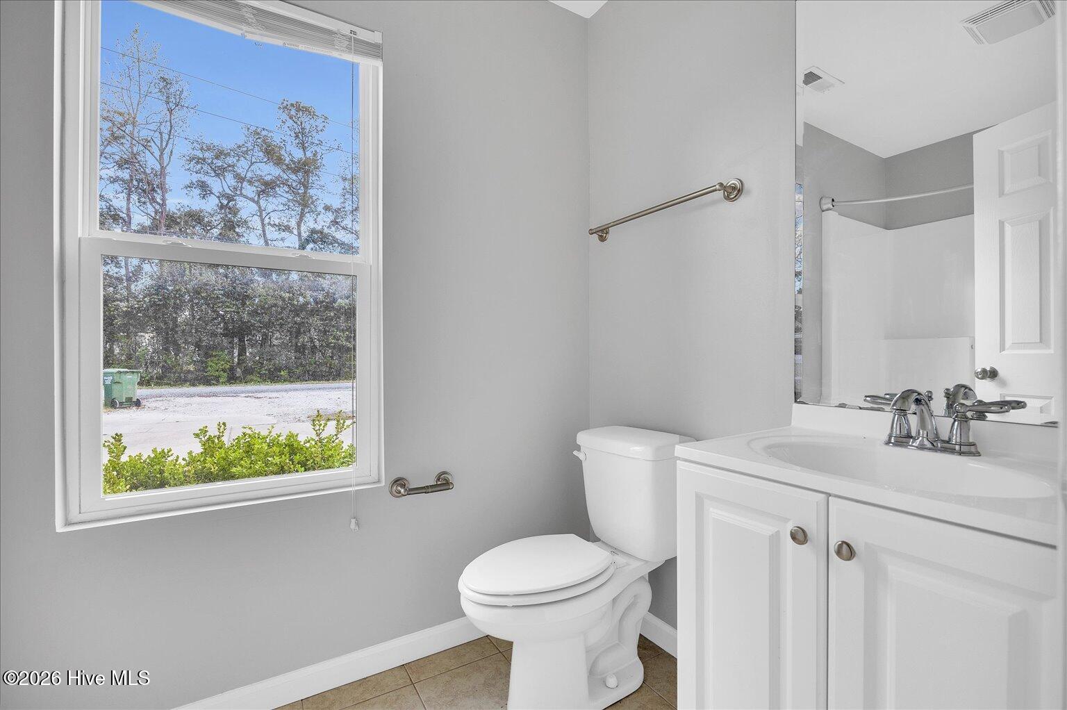 100560546 | Photo 35