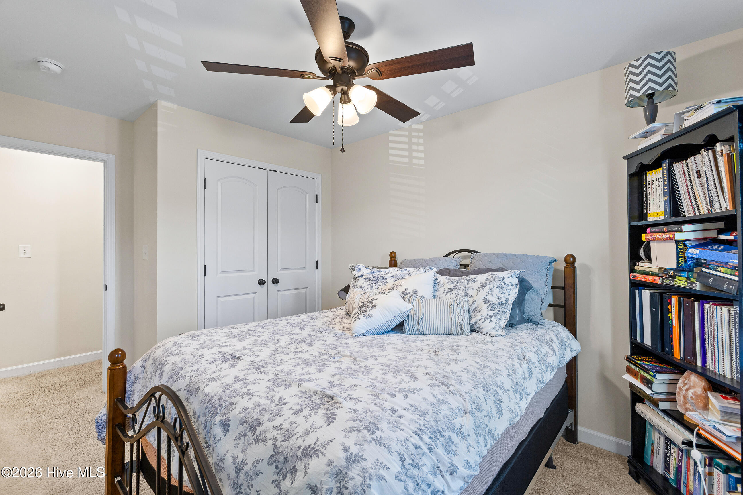 100564735 | Photo 22