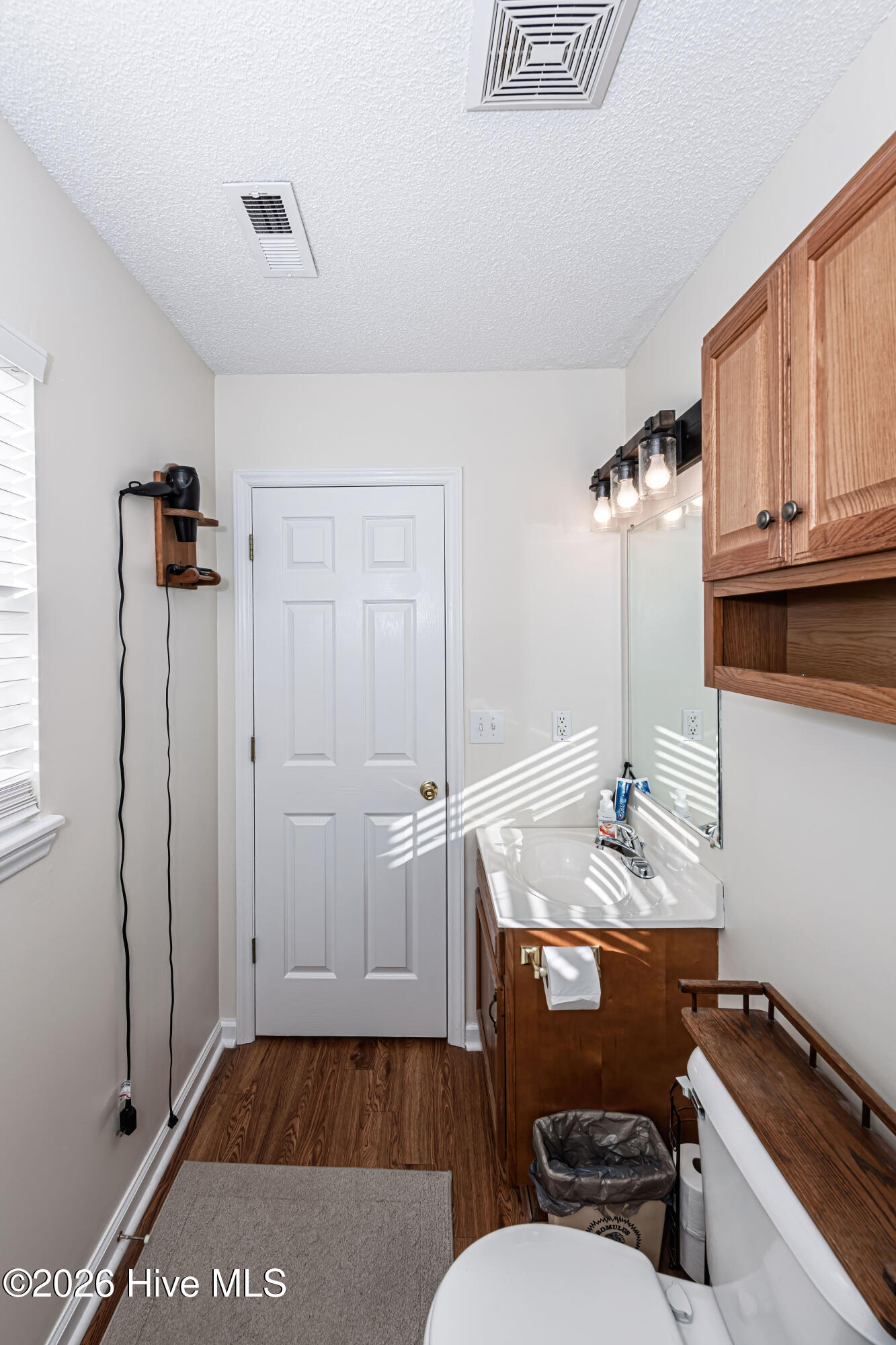 100550368 | Photo 41