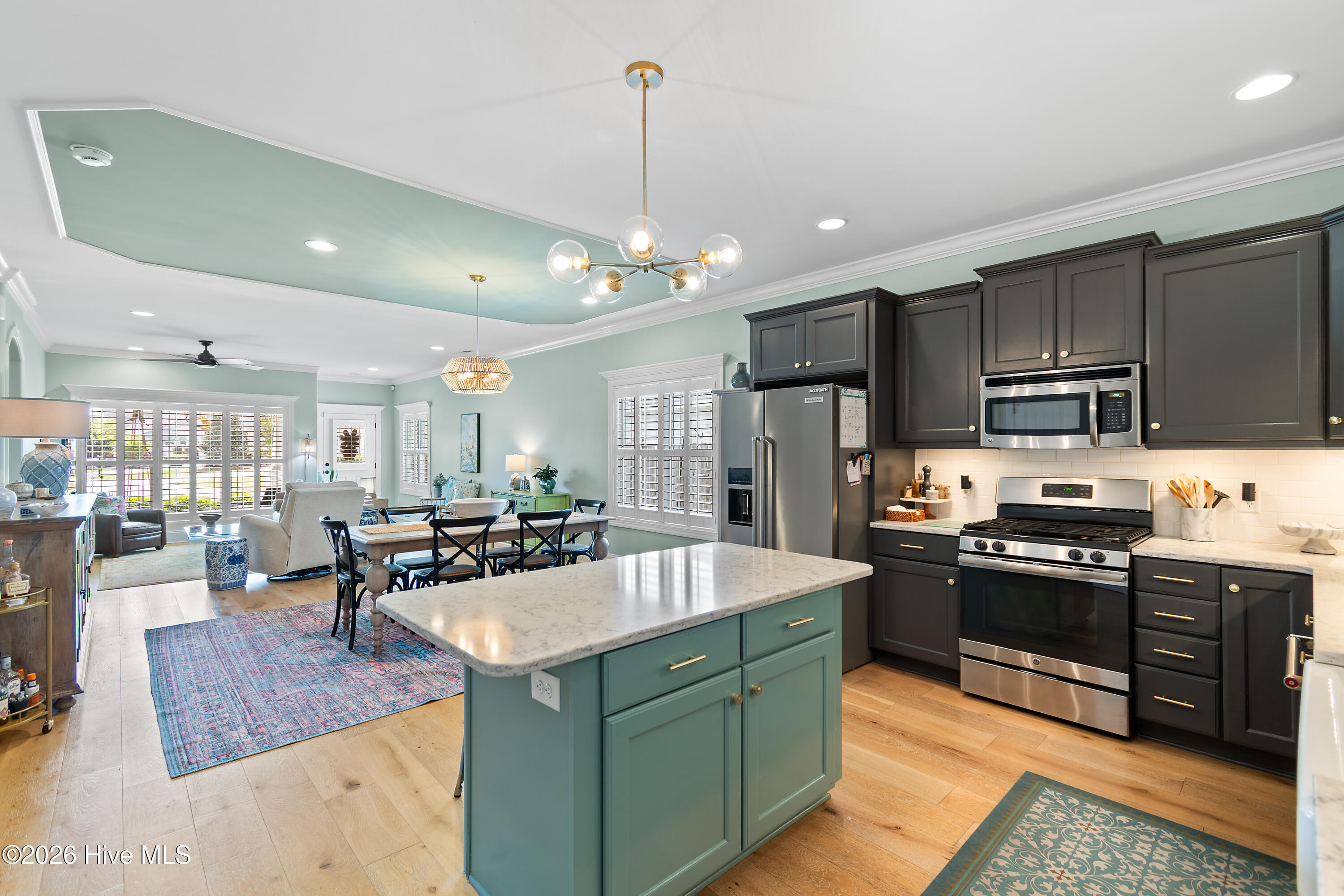 100566075 | Photo 18