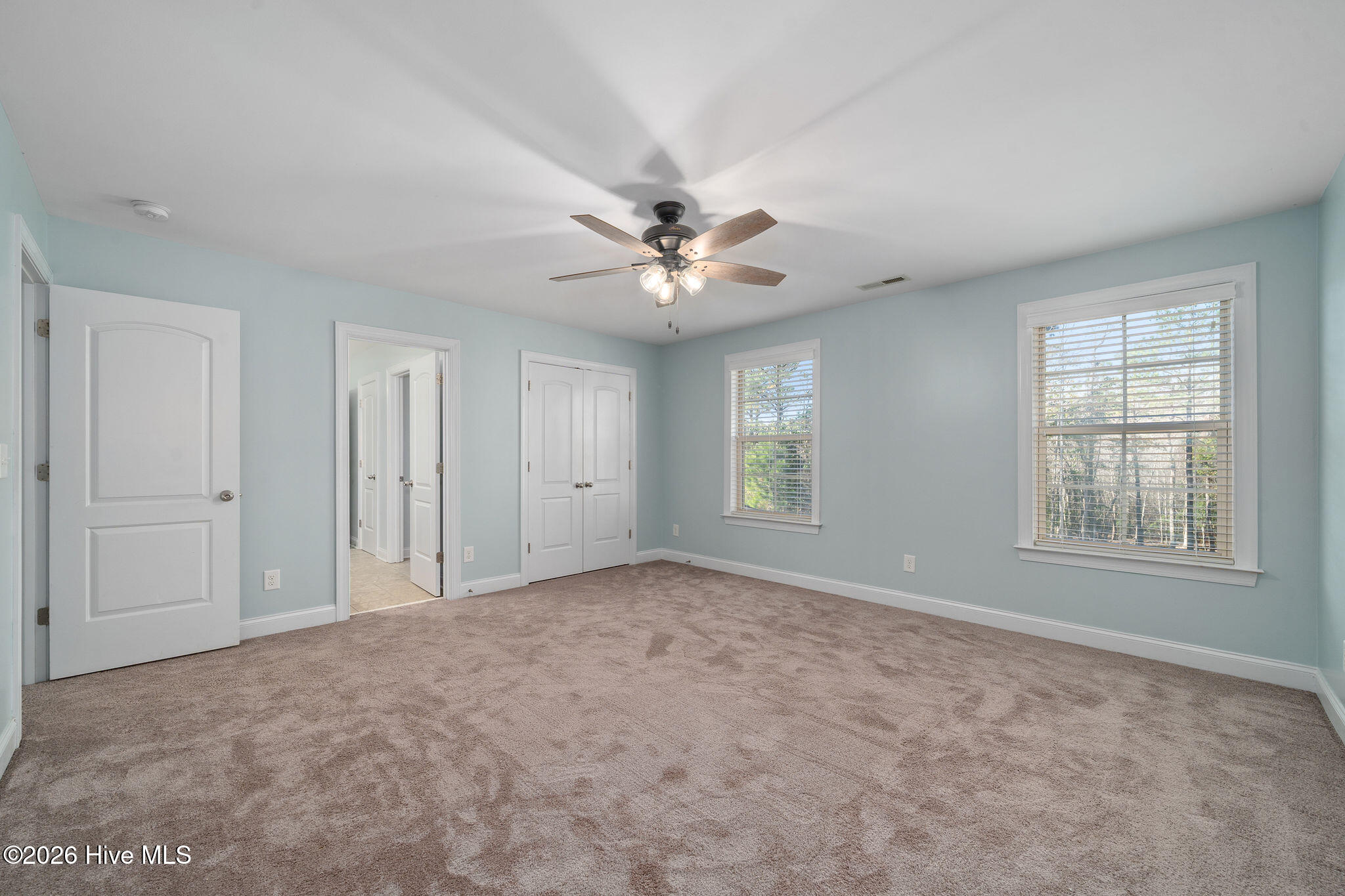 100547626 | Photo 28