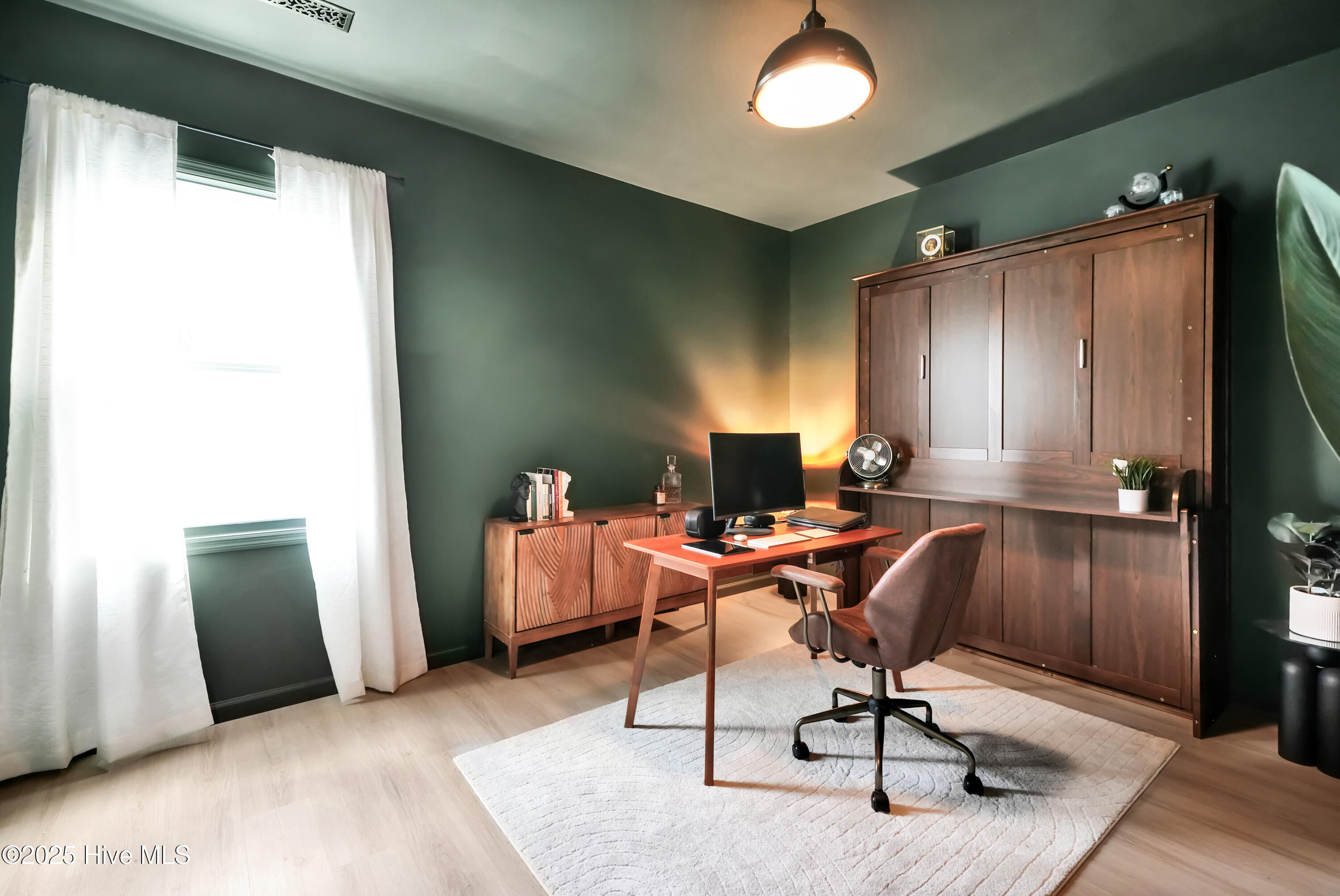 100544742 | Photo 16