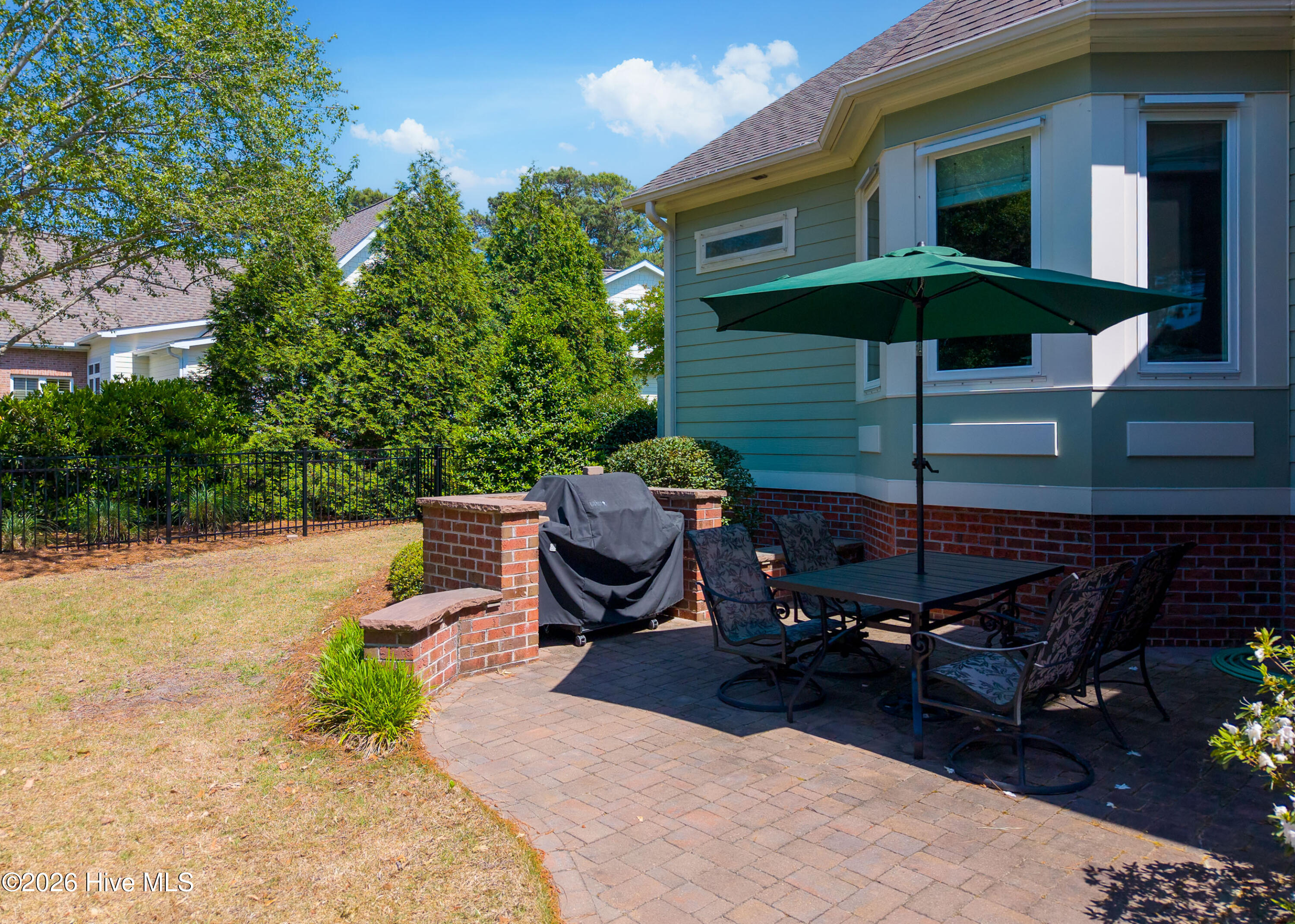 100569454 | Photo 62