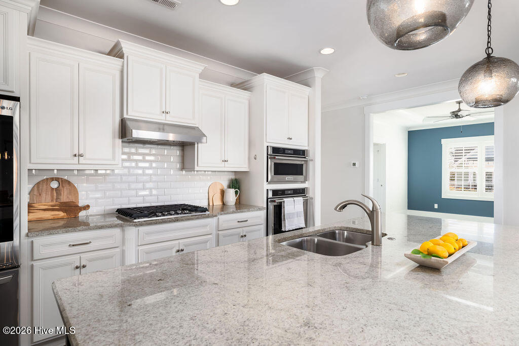 100551056 | Photo 14