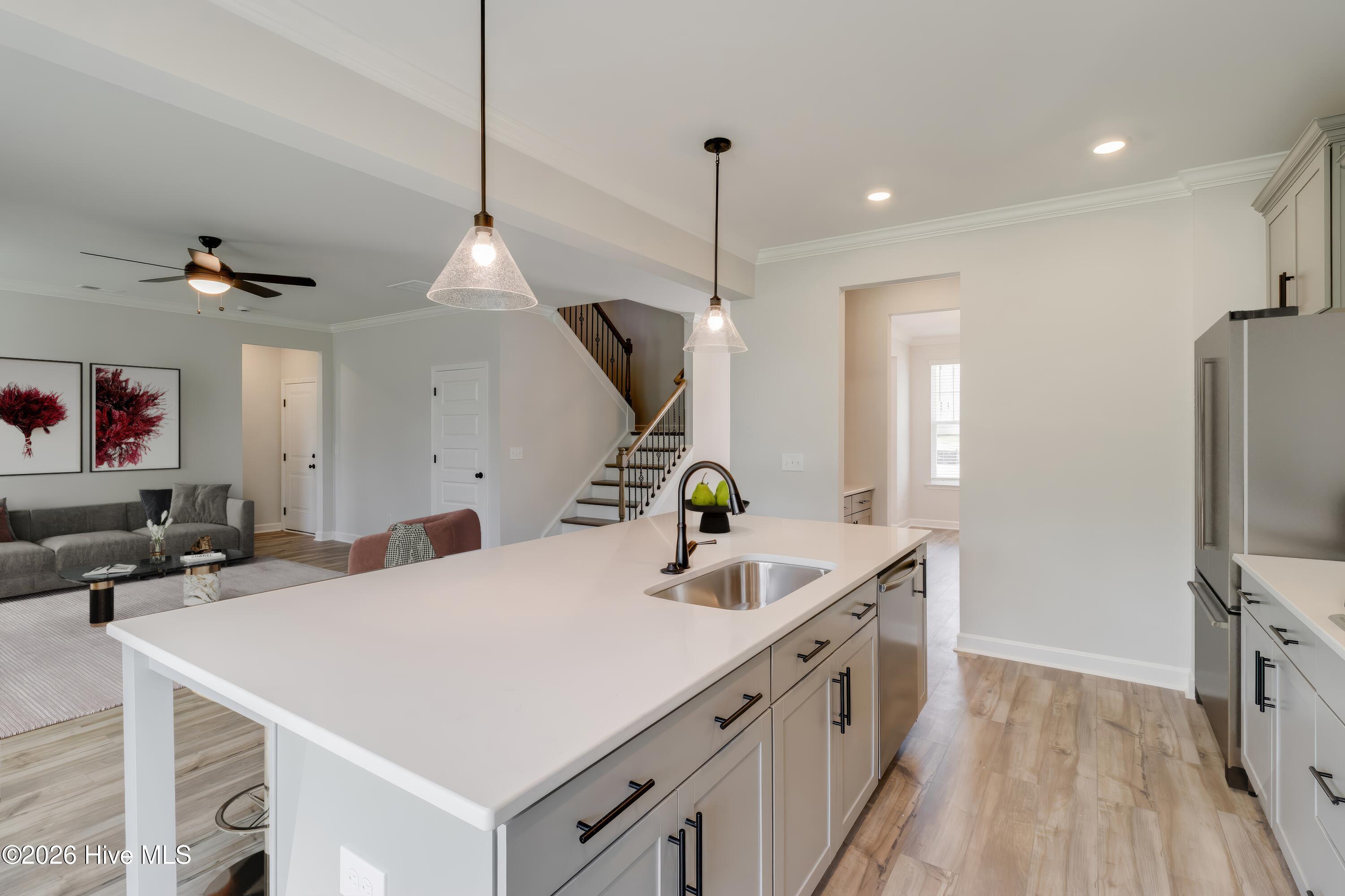 100550264 | Photo 15