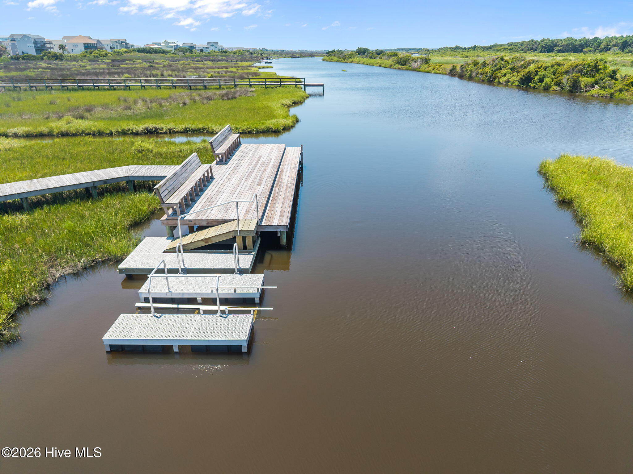 100550278 | Photo 43