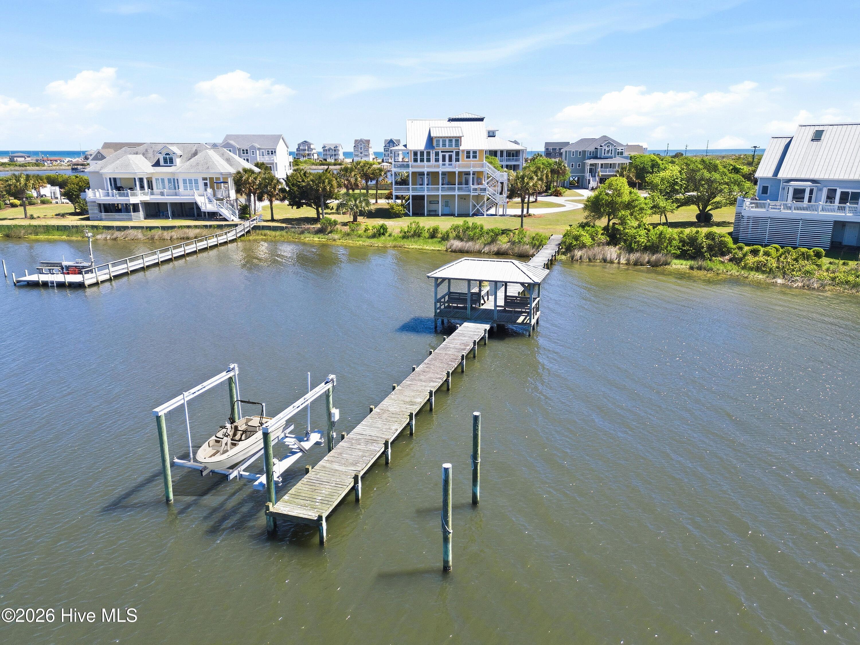 100569349 | Photo 109