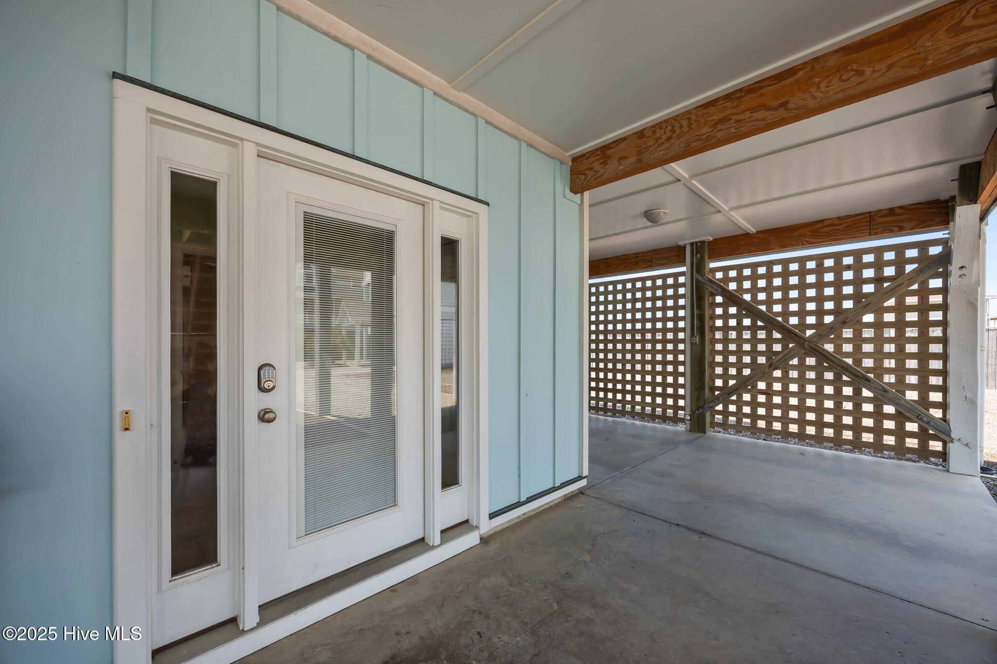 100547426 | Photo 45