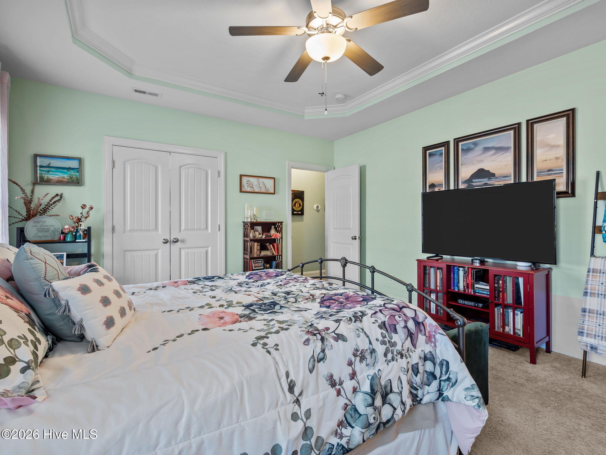 100554631 | Photo 36