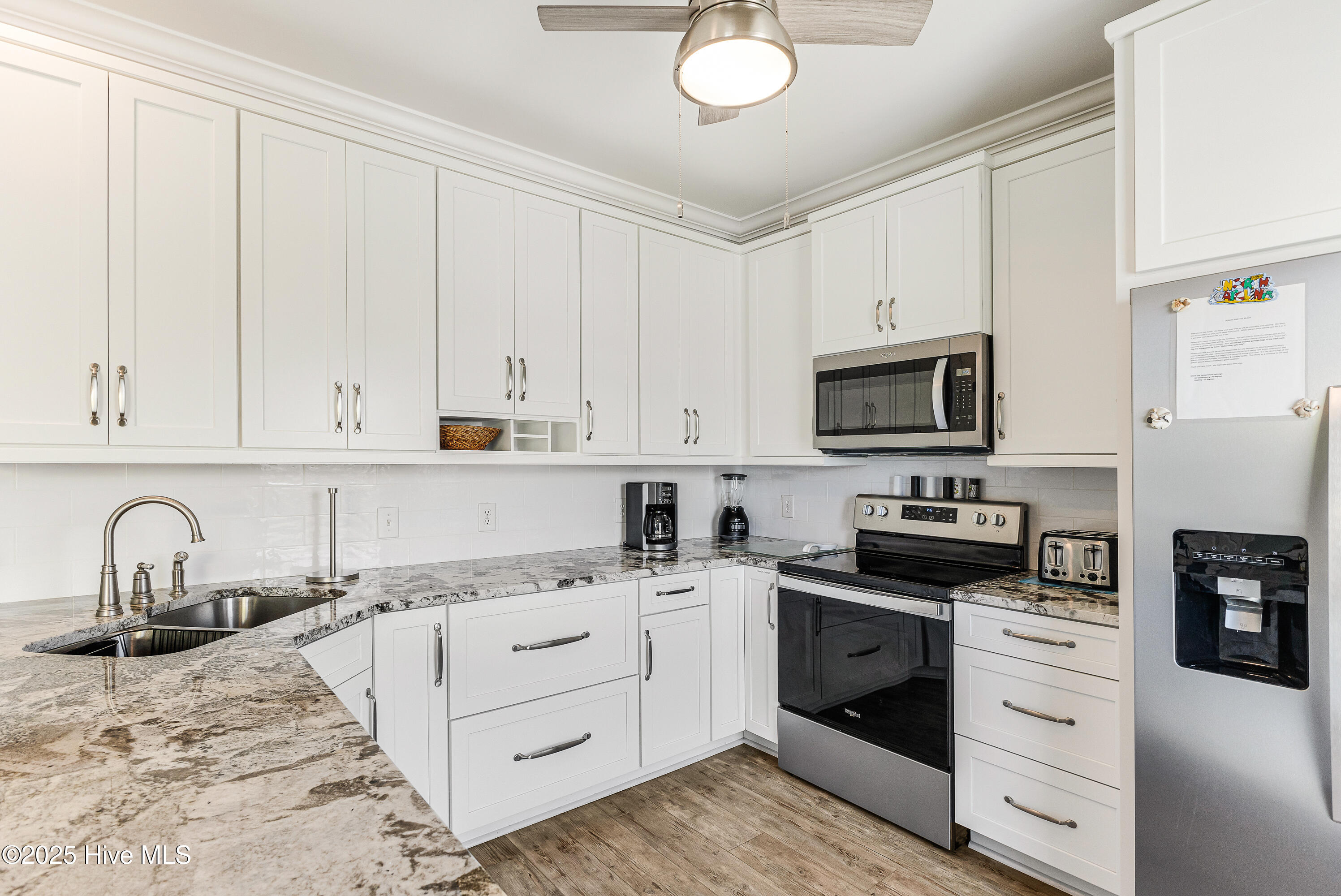 100515525 | Photo 17