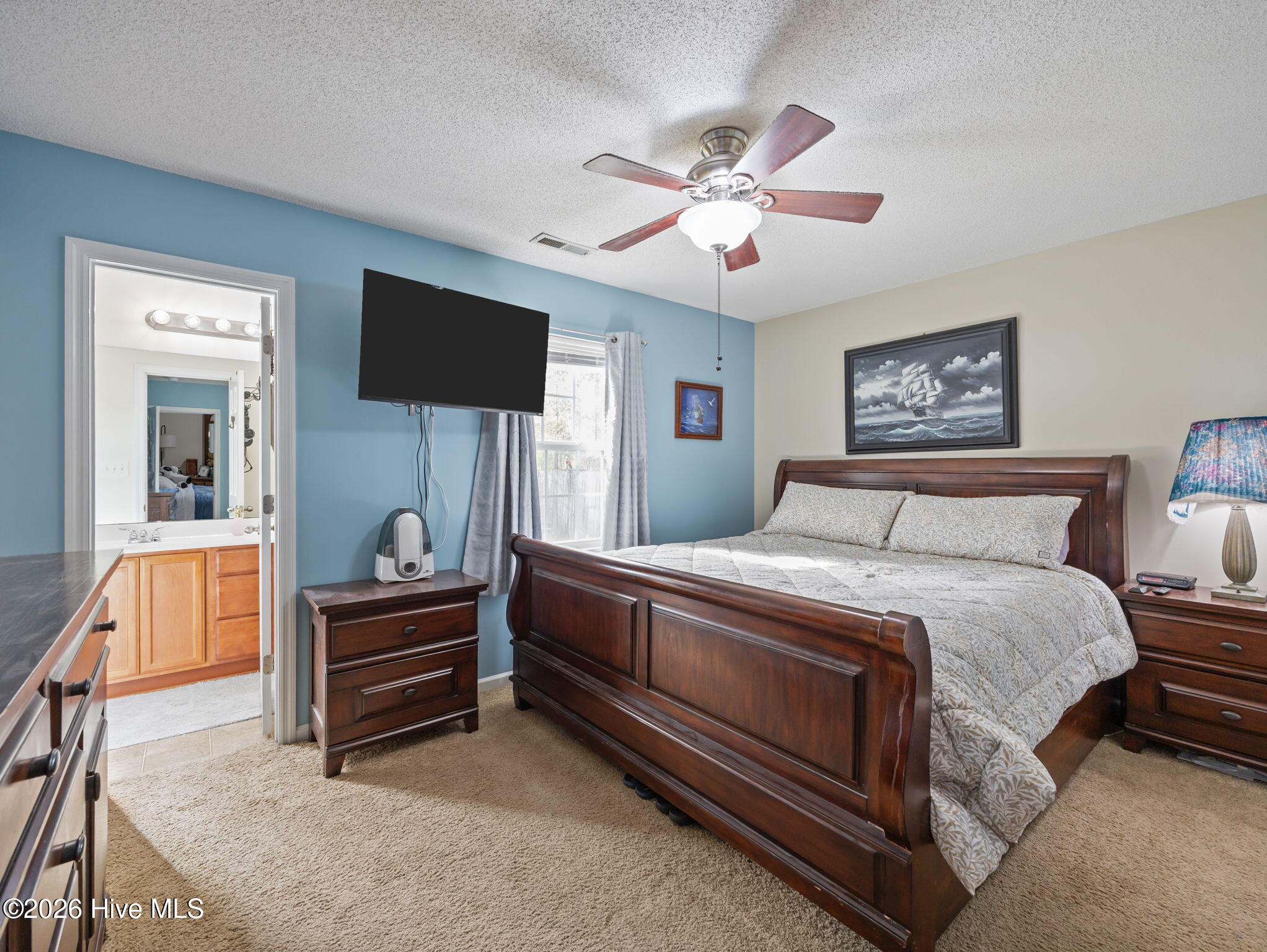 100566784 | Photo 22