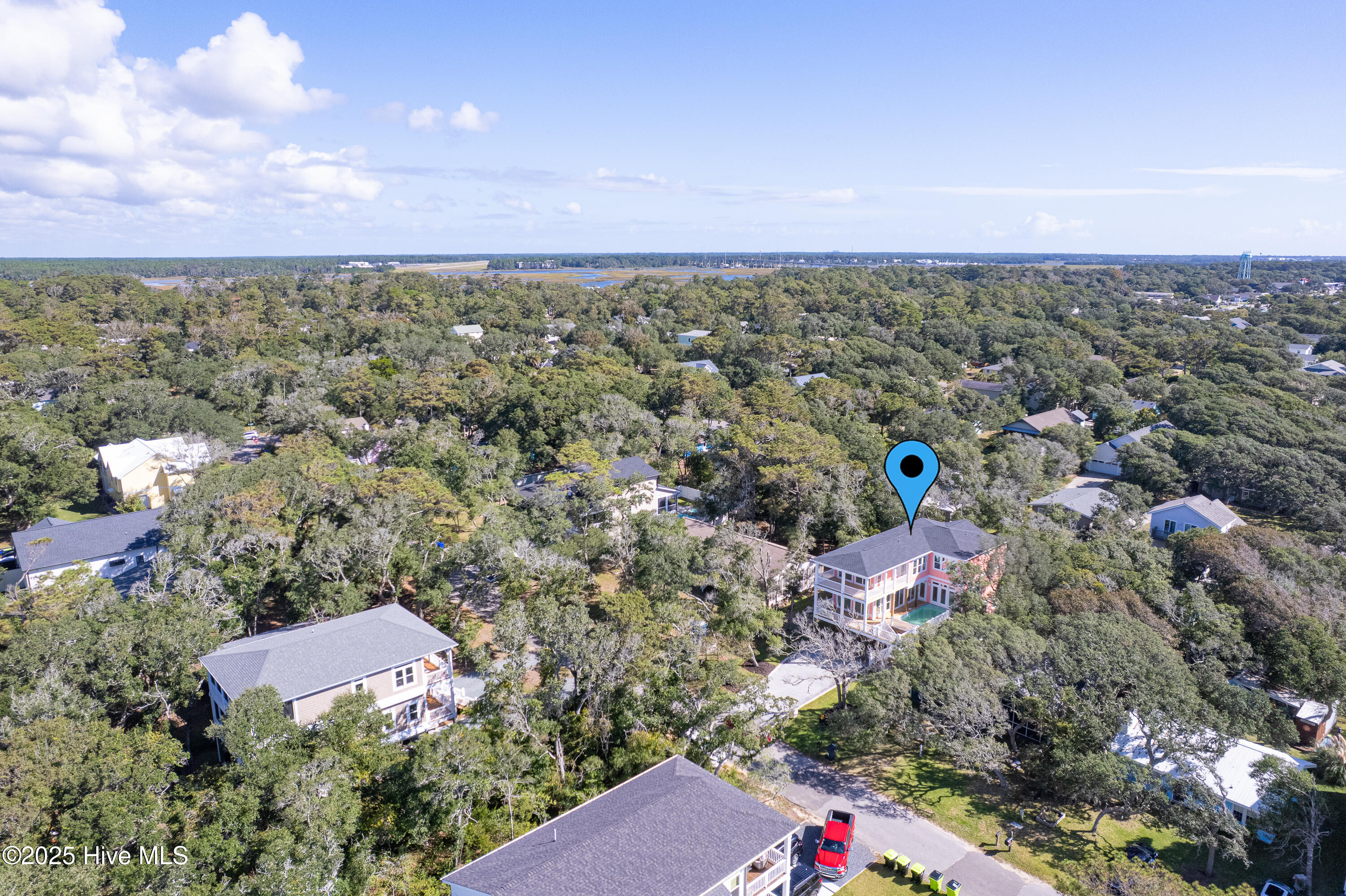 100535613 | Photo 56