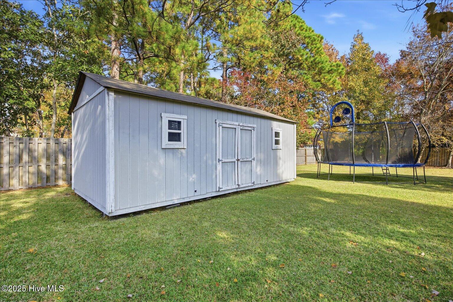 100542607 | Photo 41