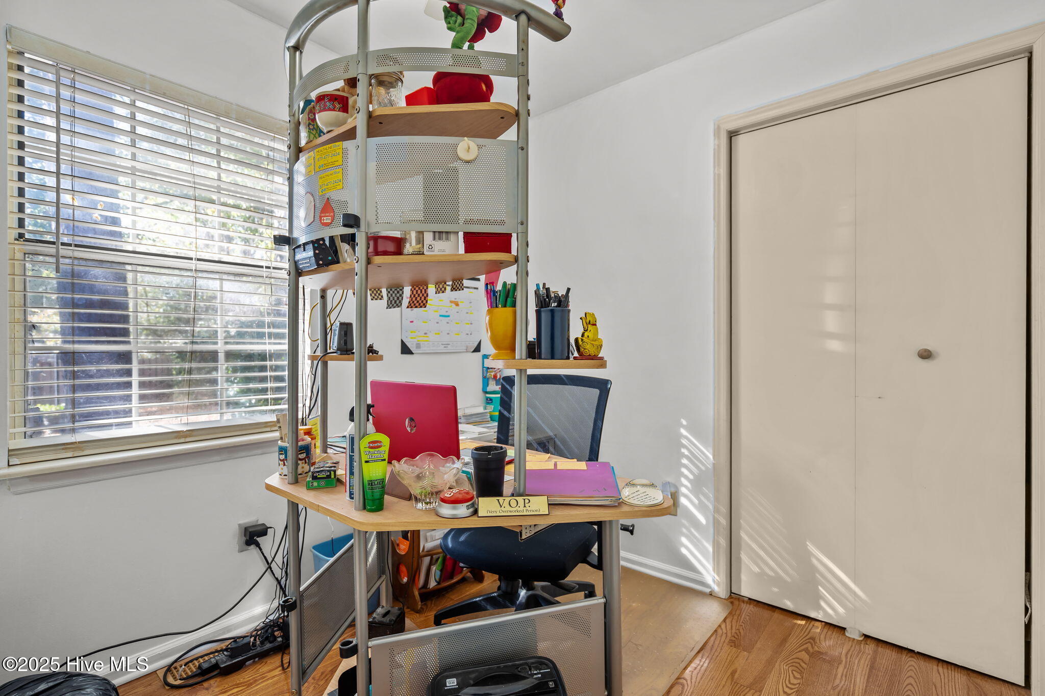 100461755 | Photo 24