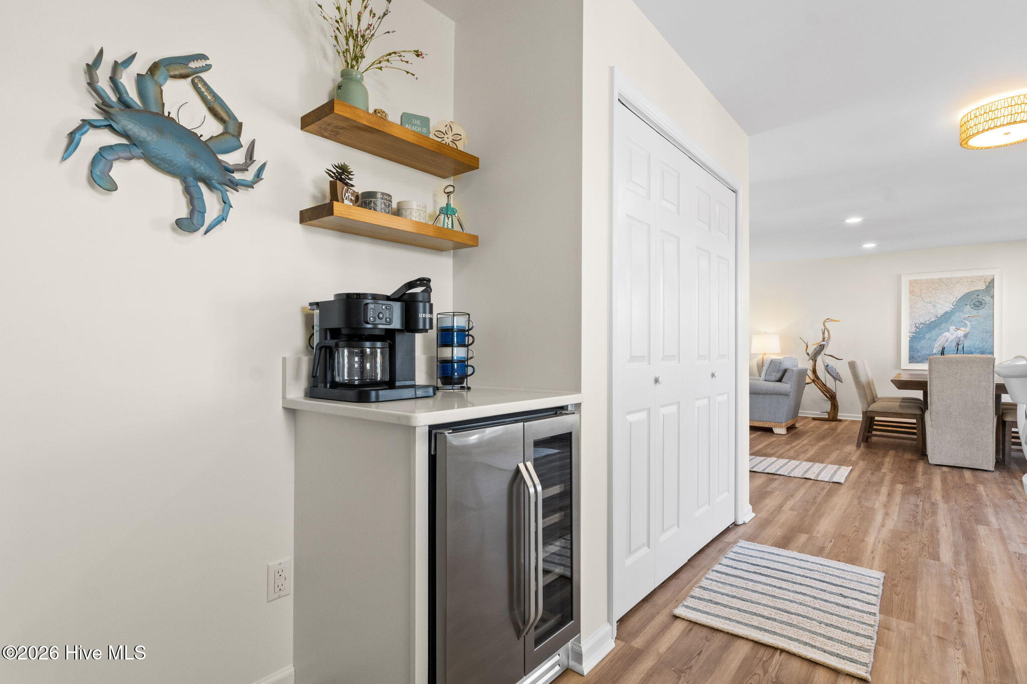 100558886 | Photo 11