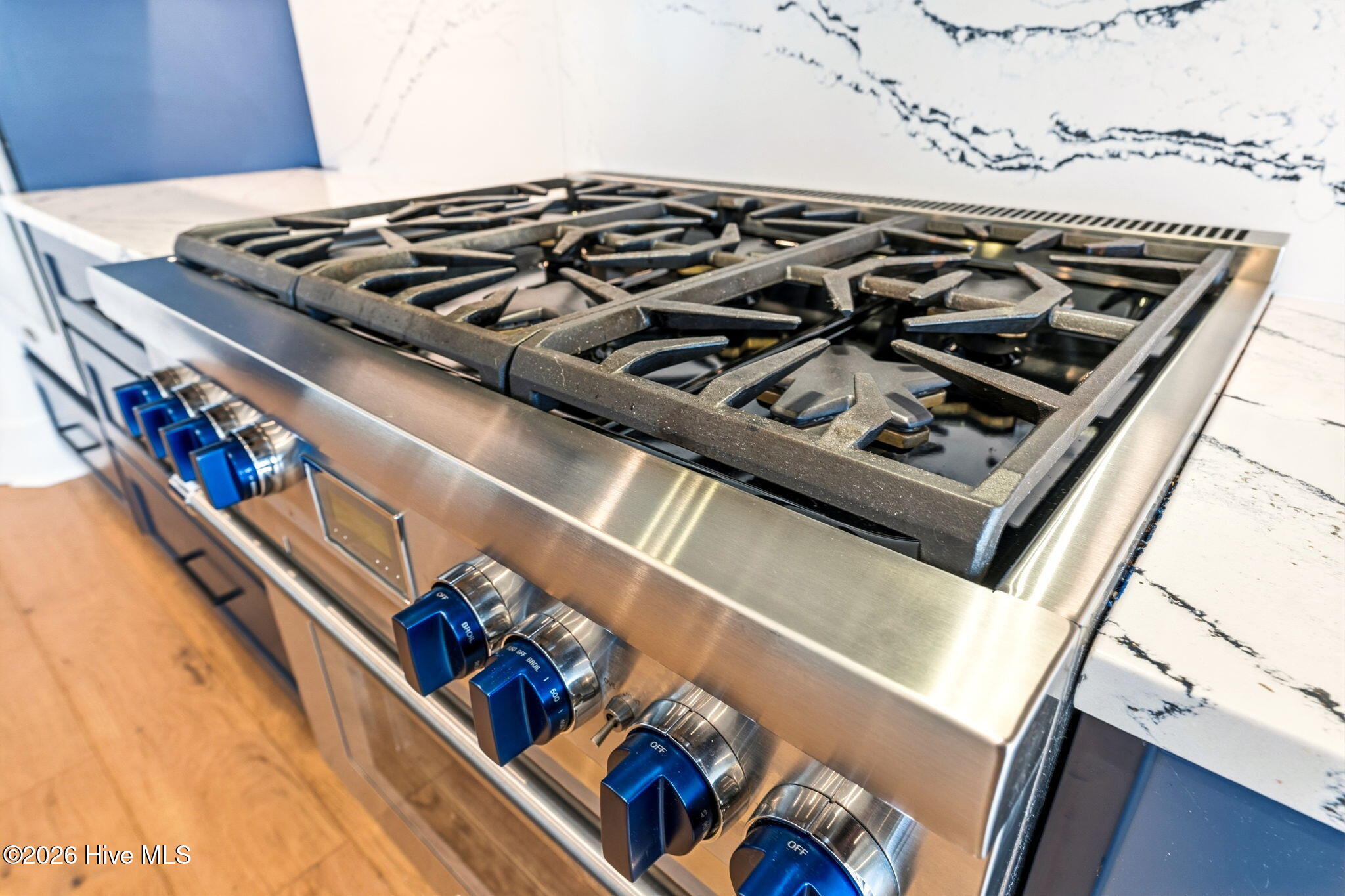 100557252 | Photo 22