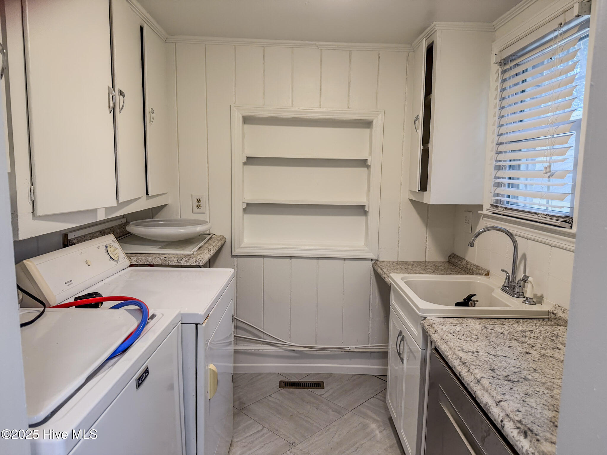 100542160 | Photo 20