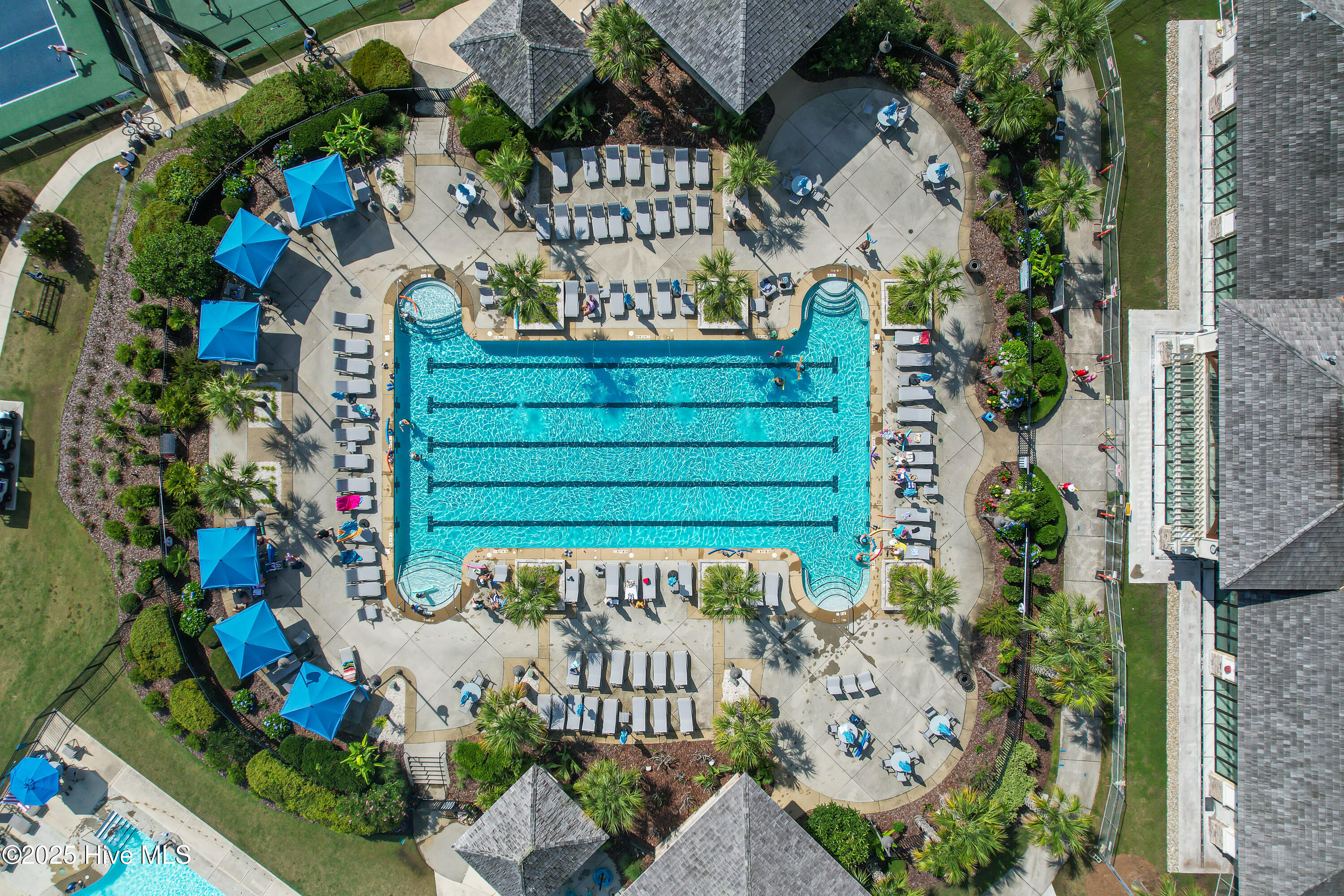 100521657 | Photo 63