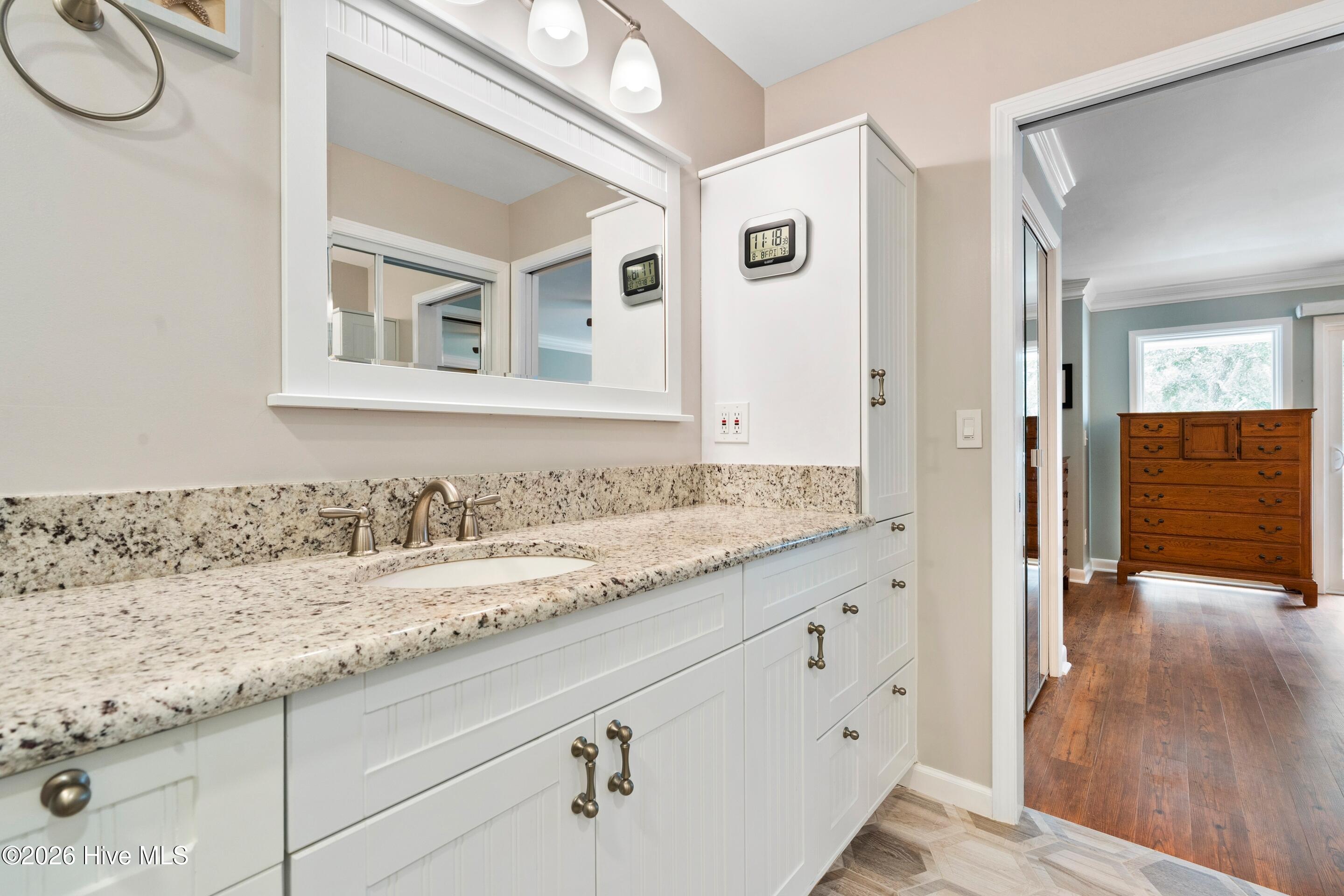 100554441 | Photo 34