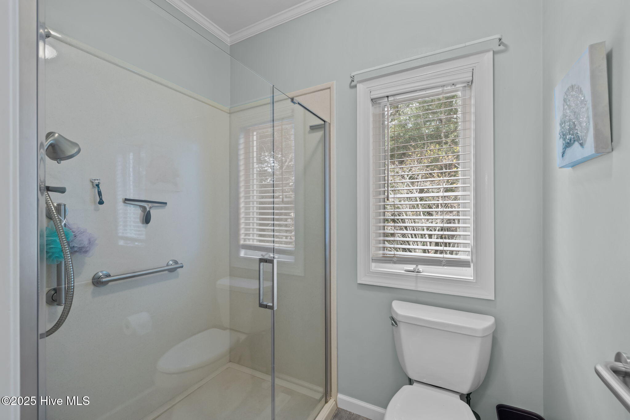 100540385 | Photo 18