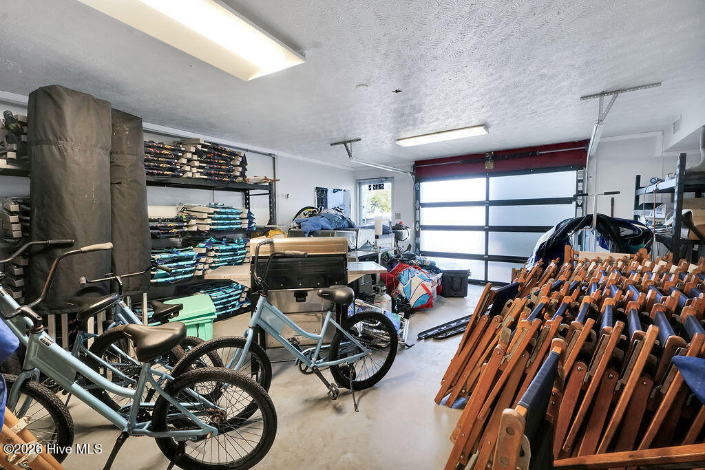 100553485 | Photo 28