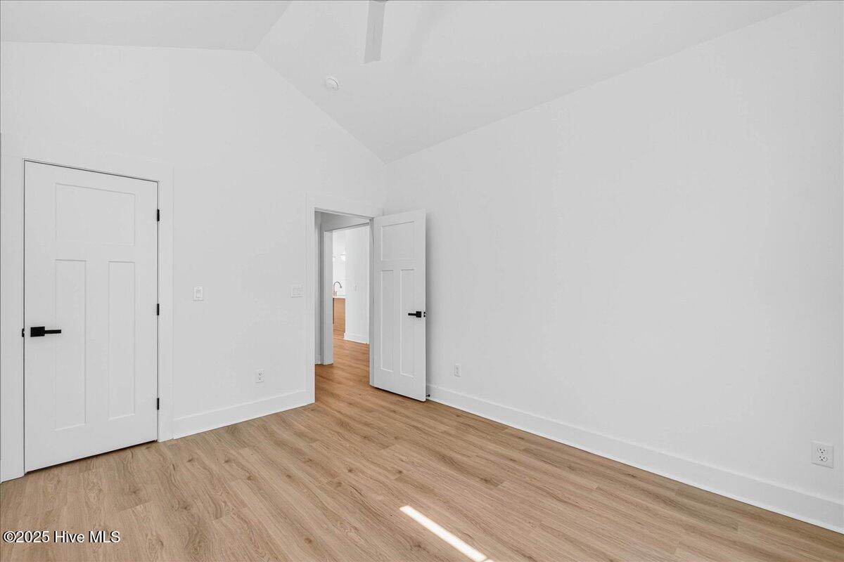 100489507 | Photo 29