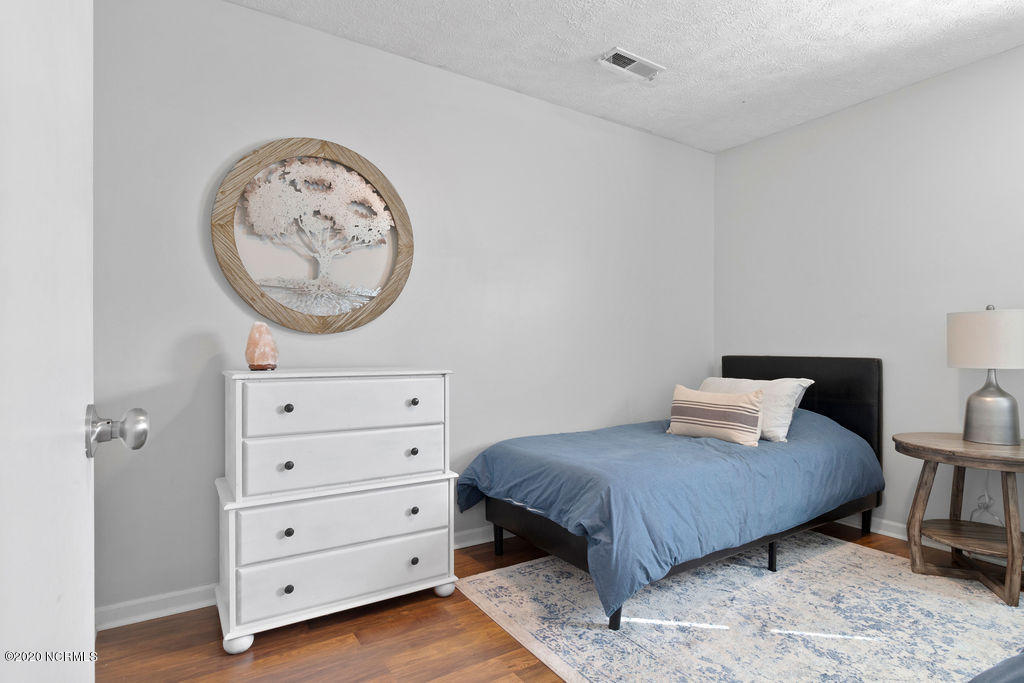 100538269 | Photo 16