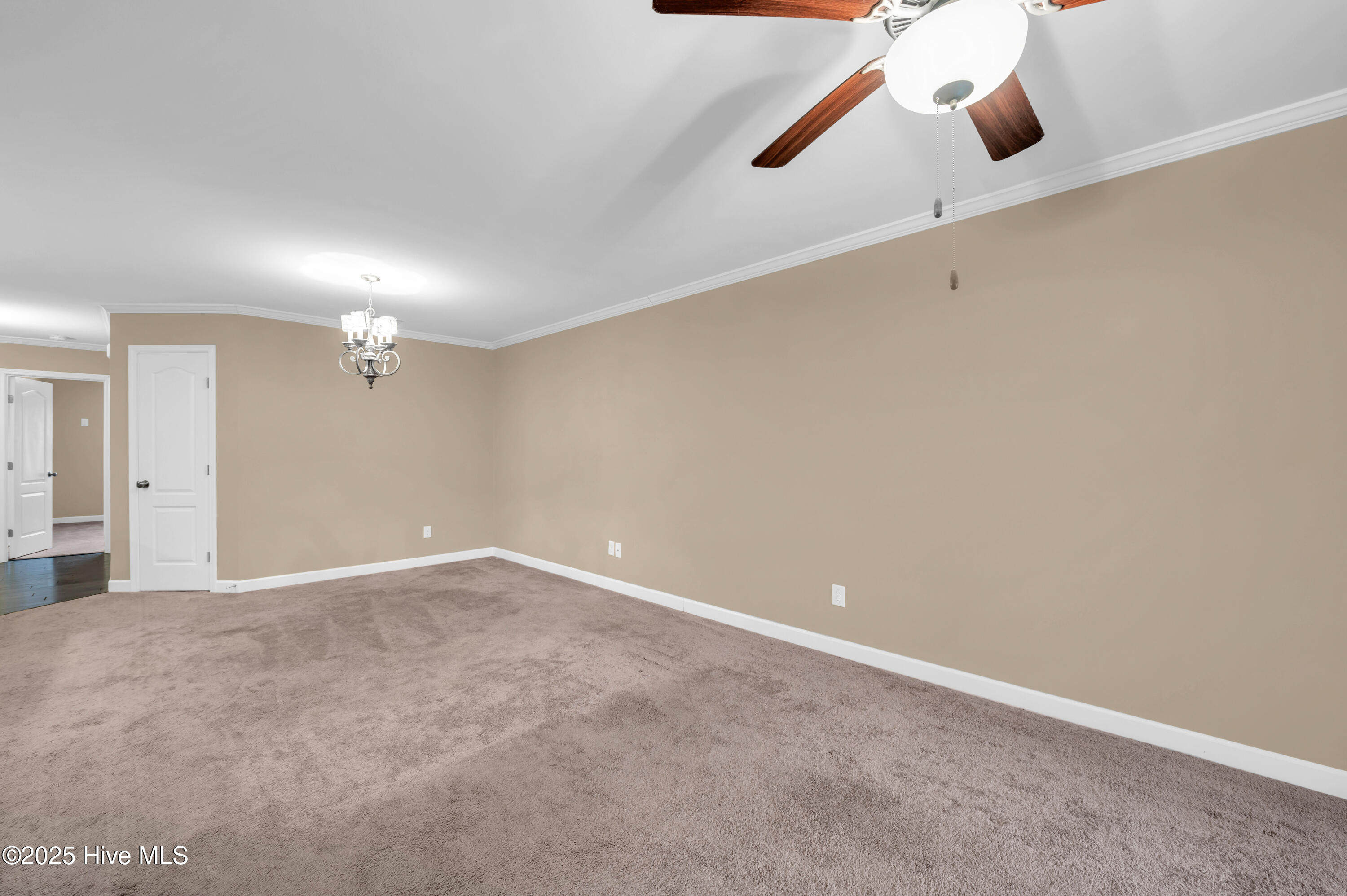 1074 brigeport way 00006