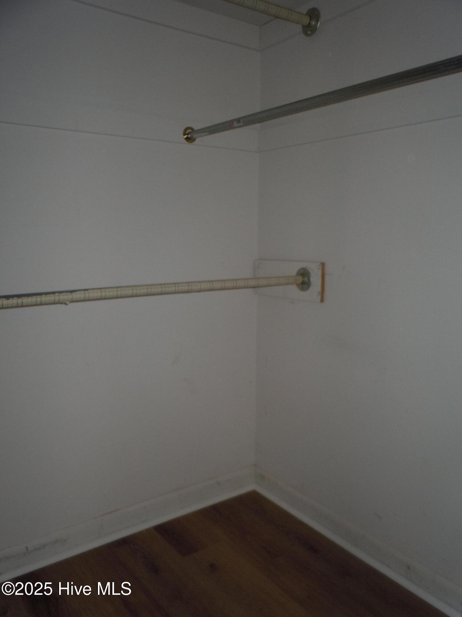 100533053 | Photo 30