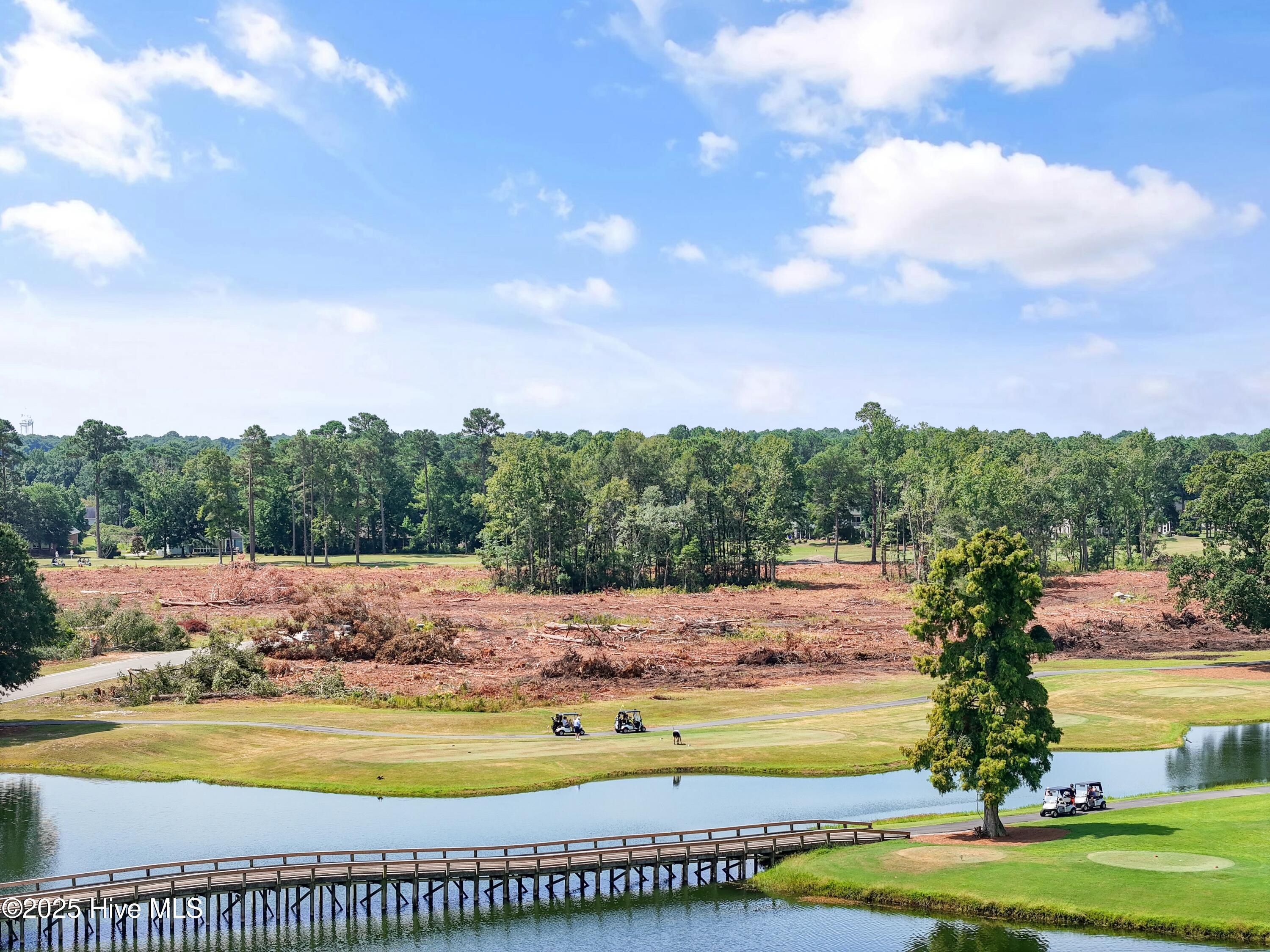 100551206 | Photo 59