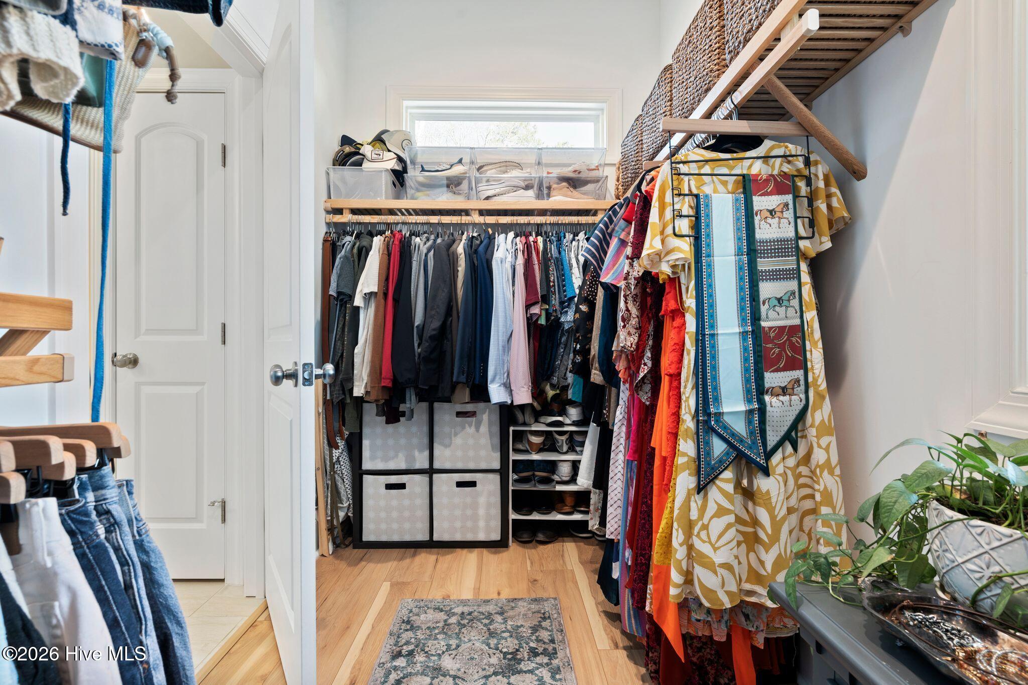 100551668 | Photo 54