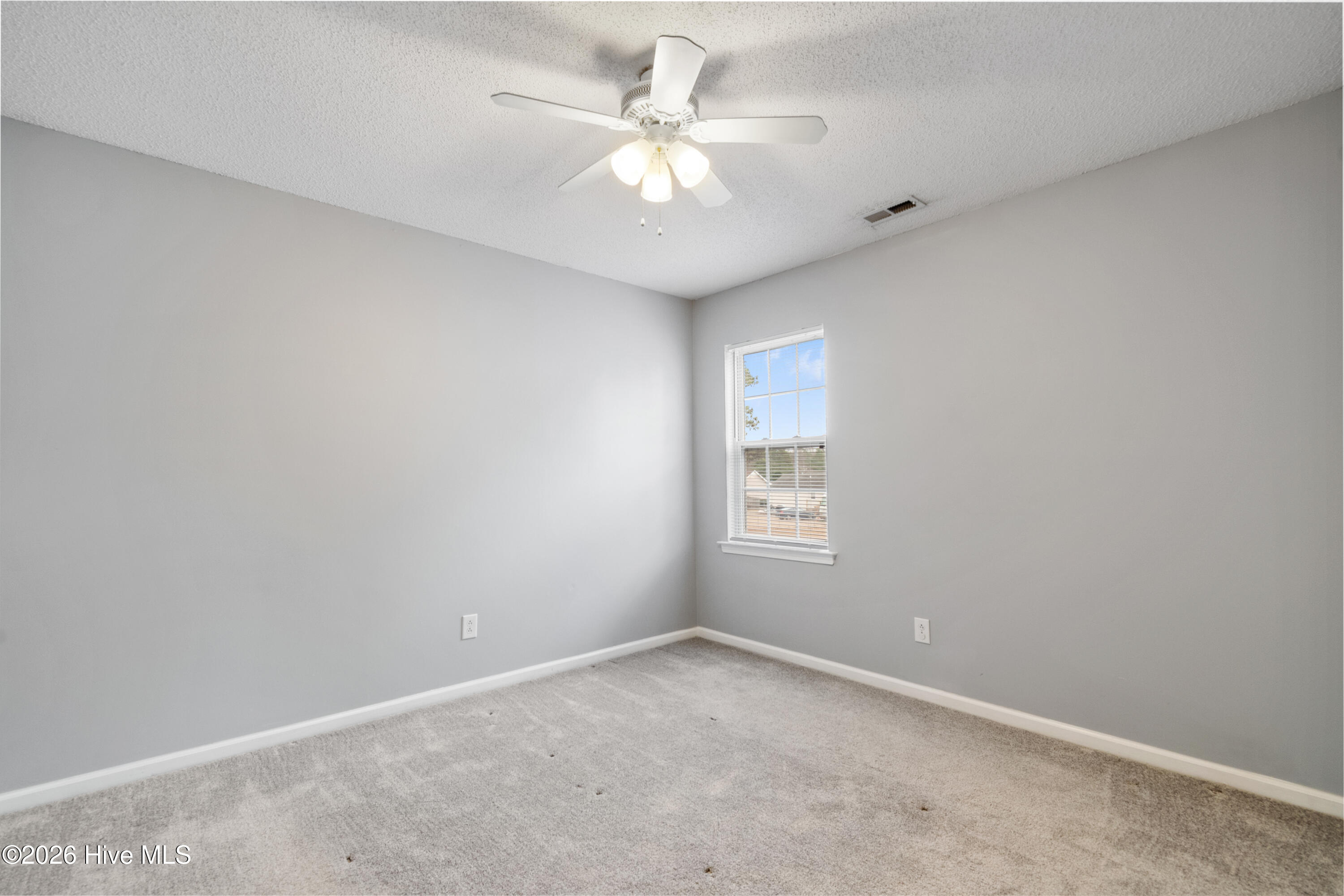 100540574 | Photo 24