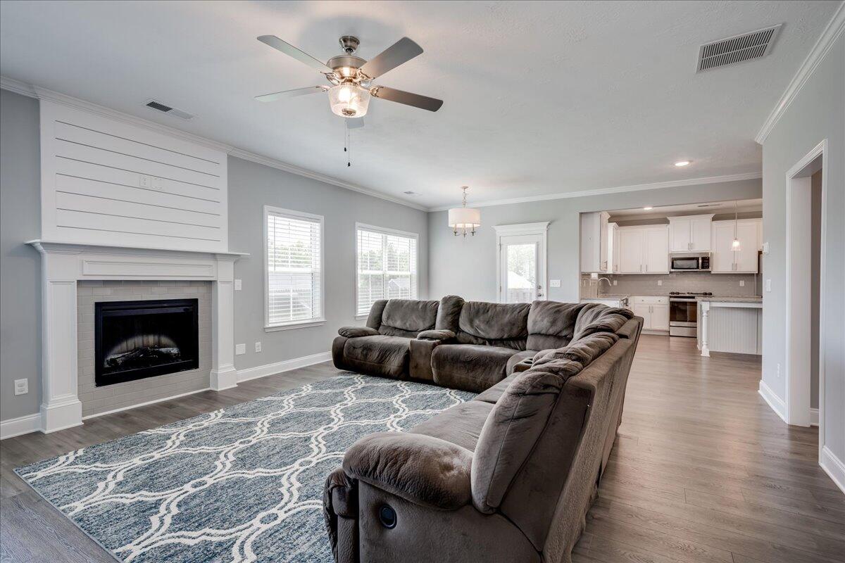 2549 Traverse Trail