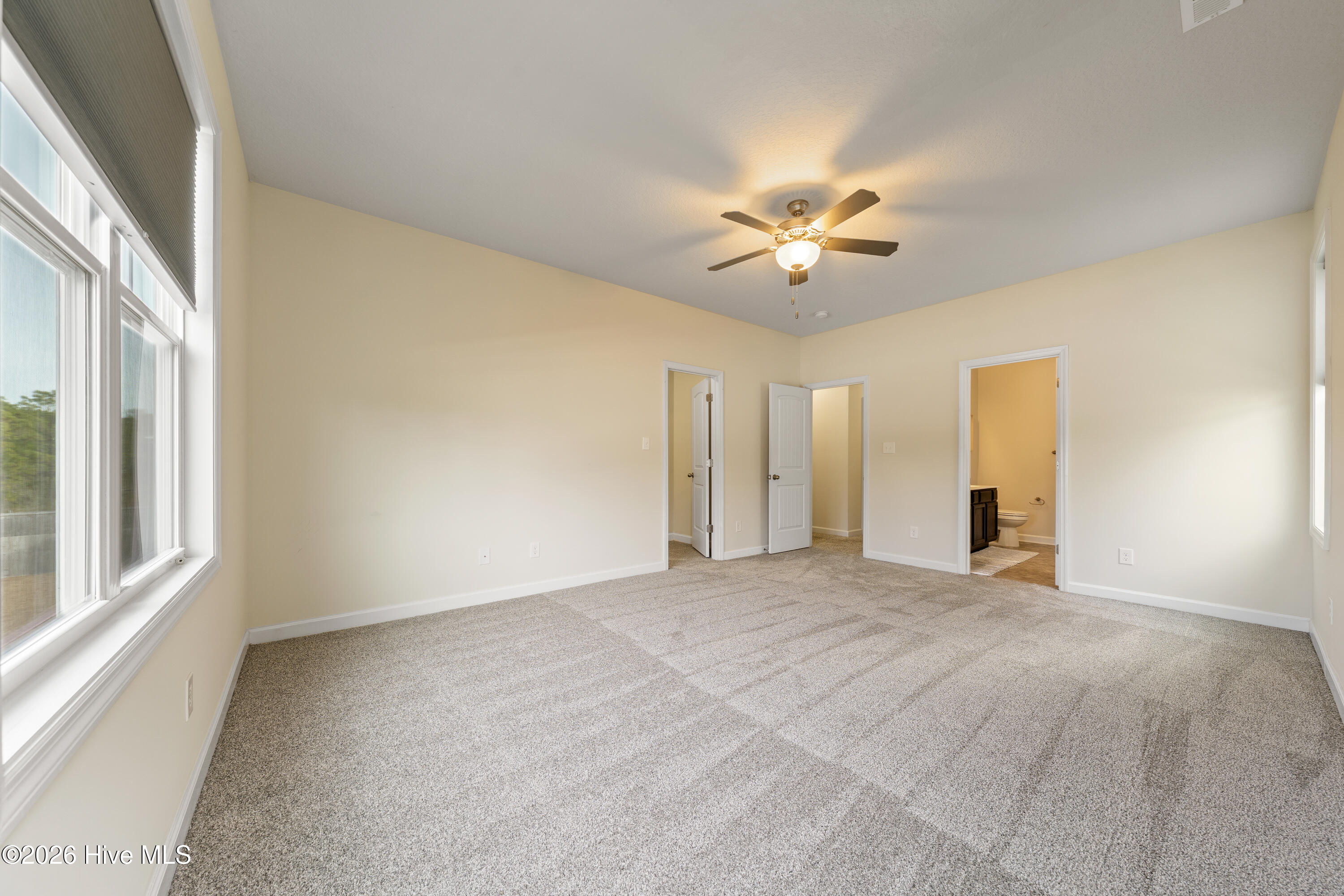 100552884 | Photo 14