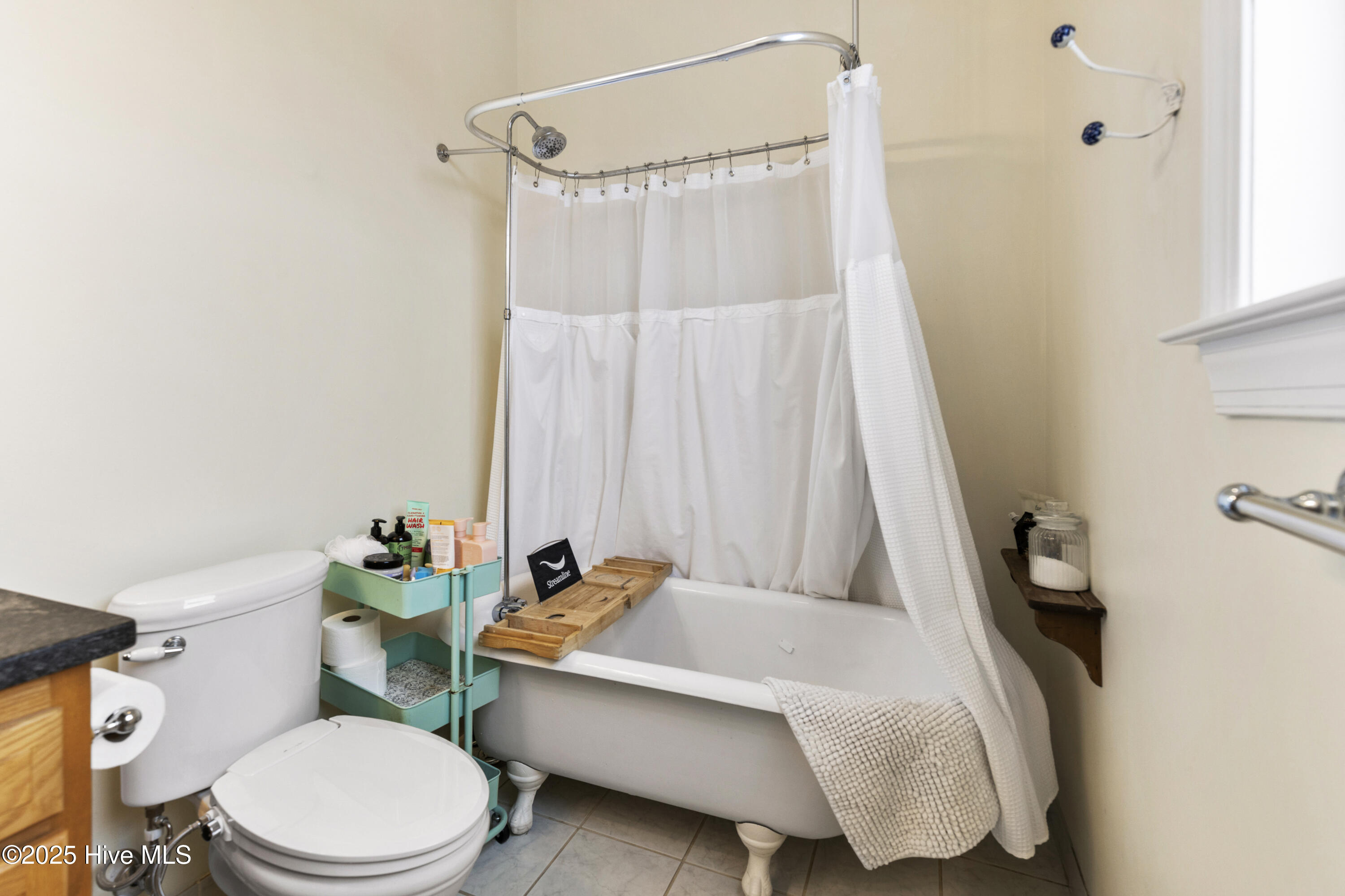 100516838 | Photo 36